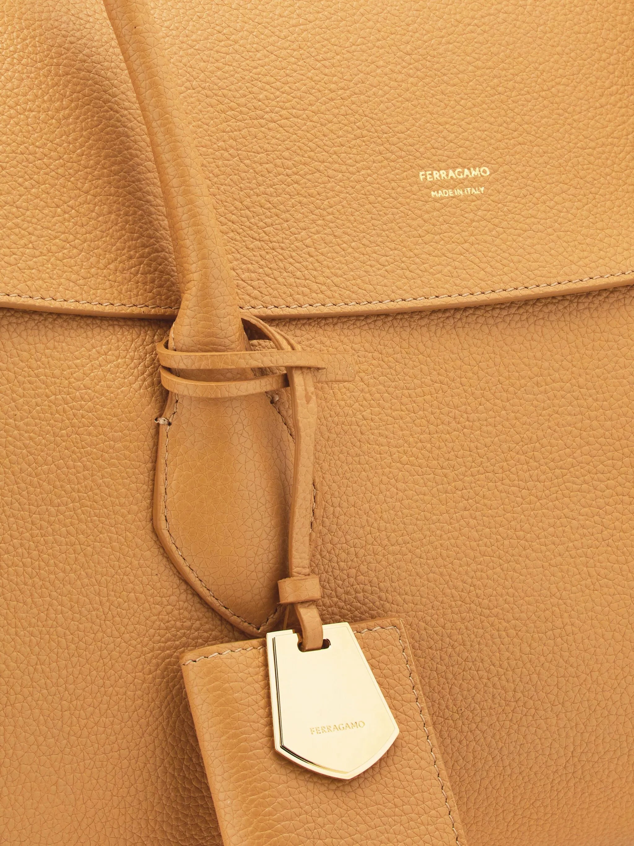 logo-tag leather tote bag