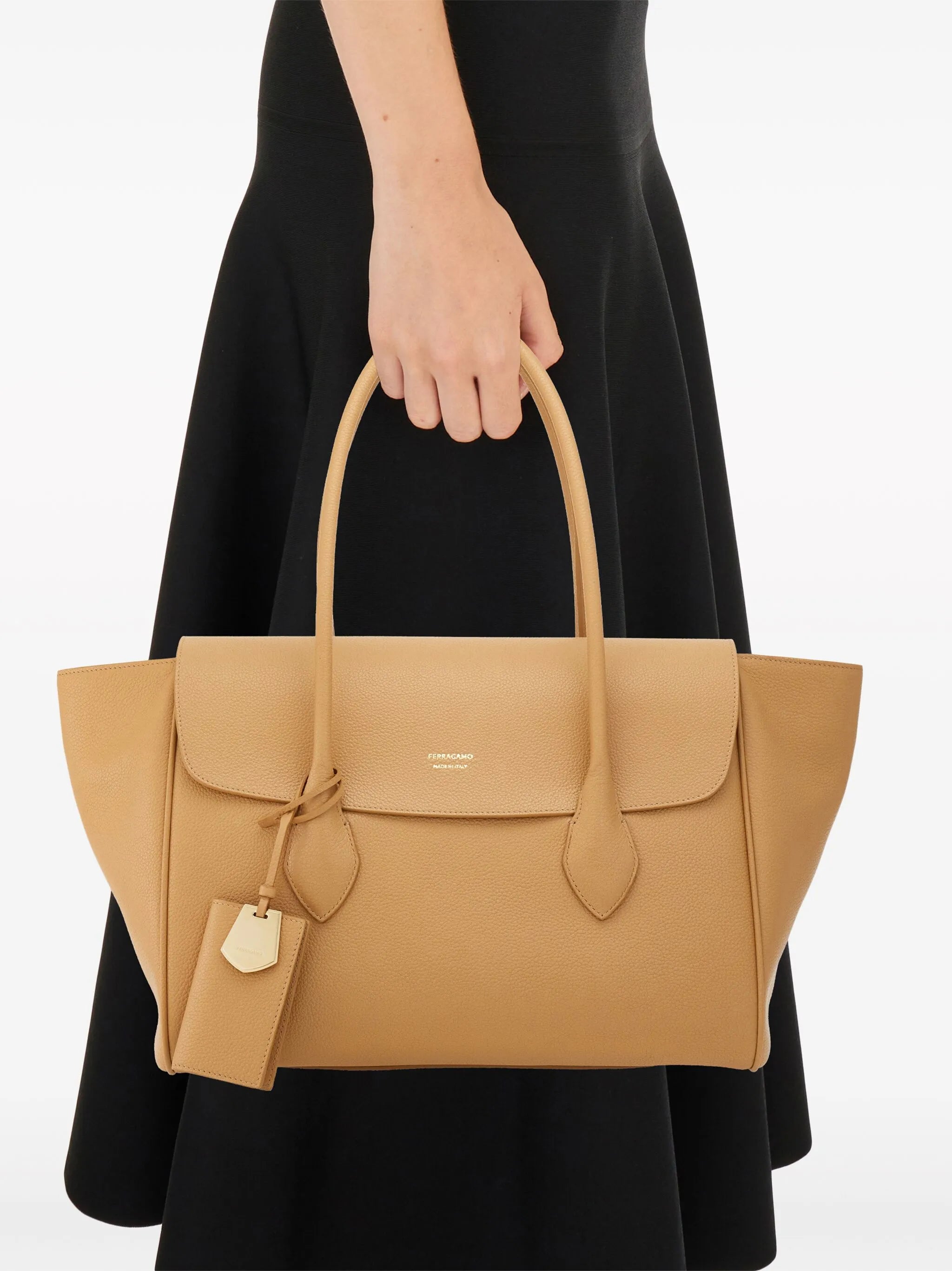 logo-tag leather tote bag