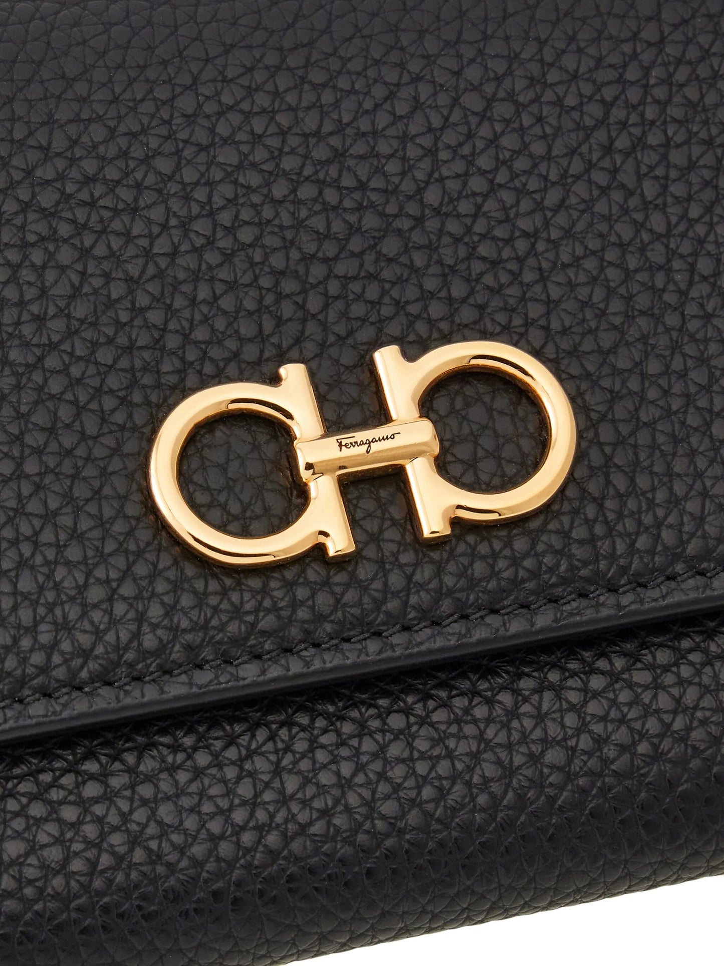 Gancini-plaque leather wallet-on-chain