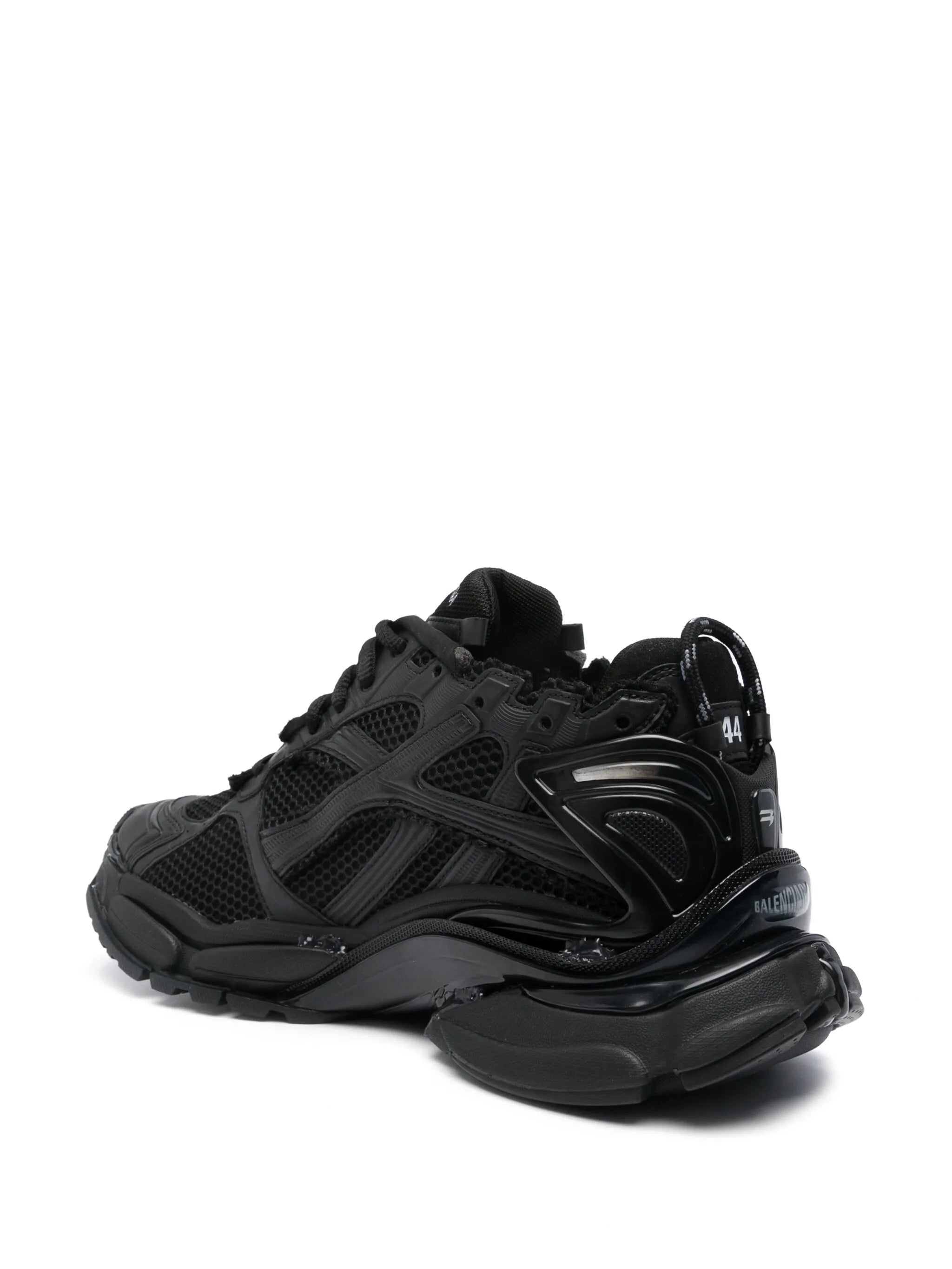 Runner chunky low-top sneakers