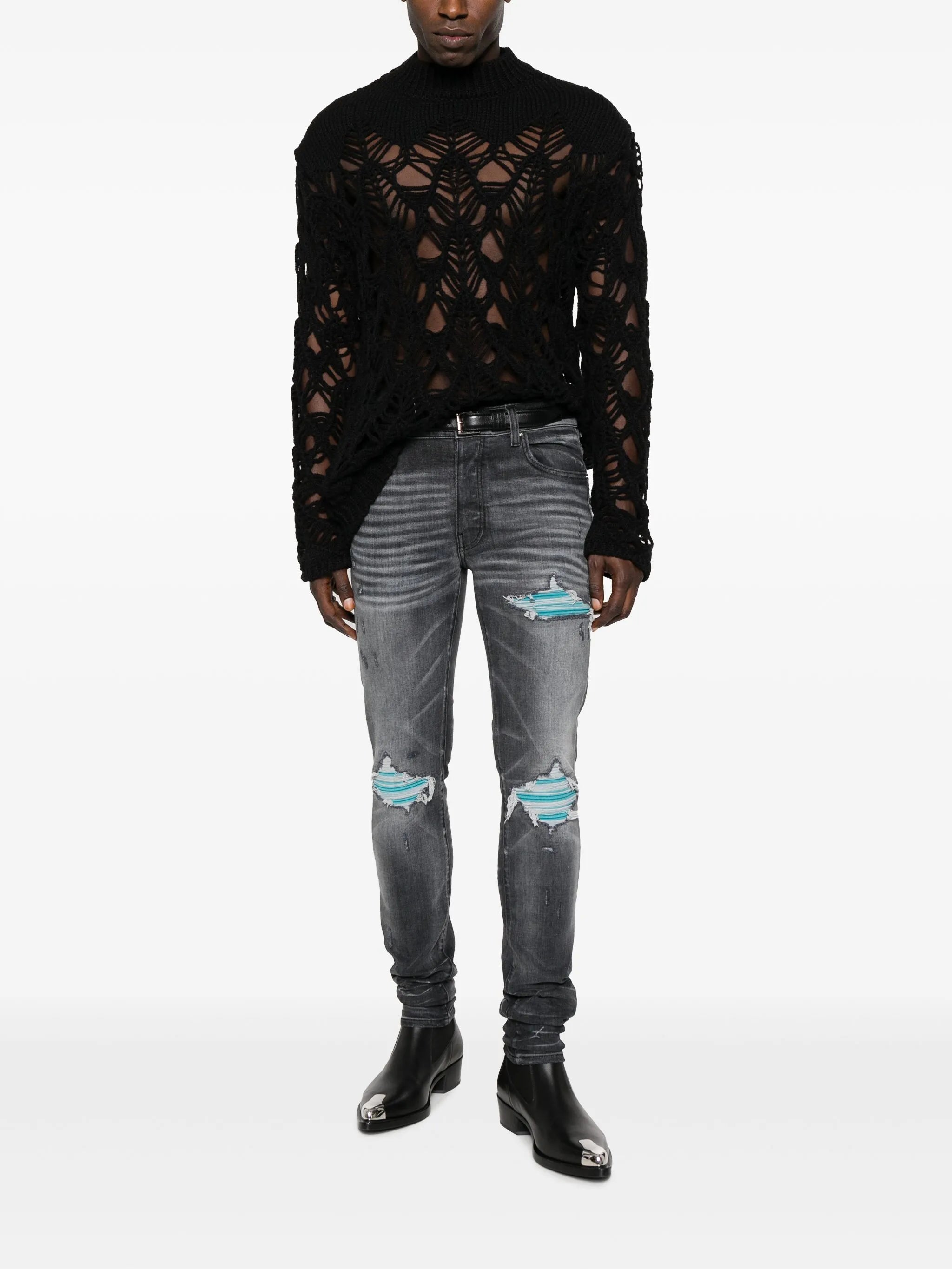 distressed skinny jeans