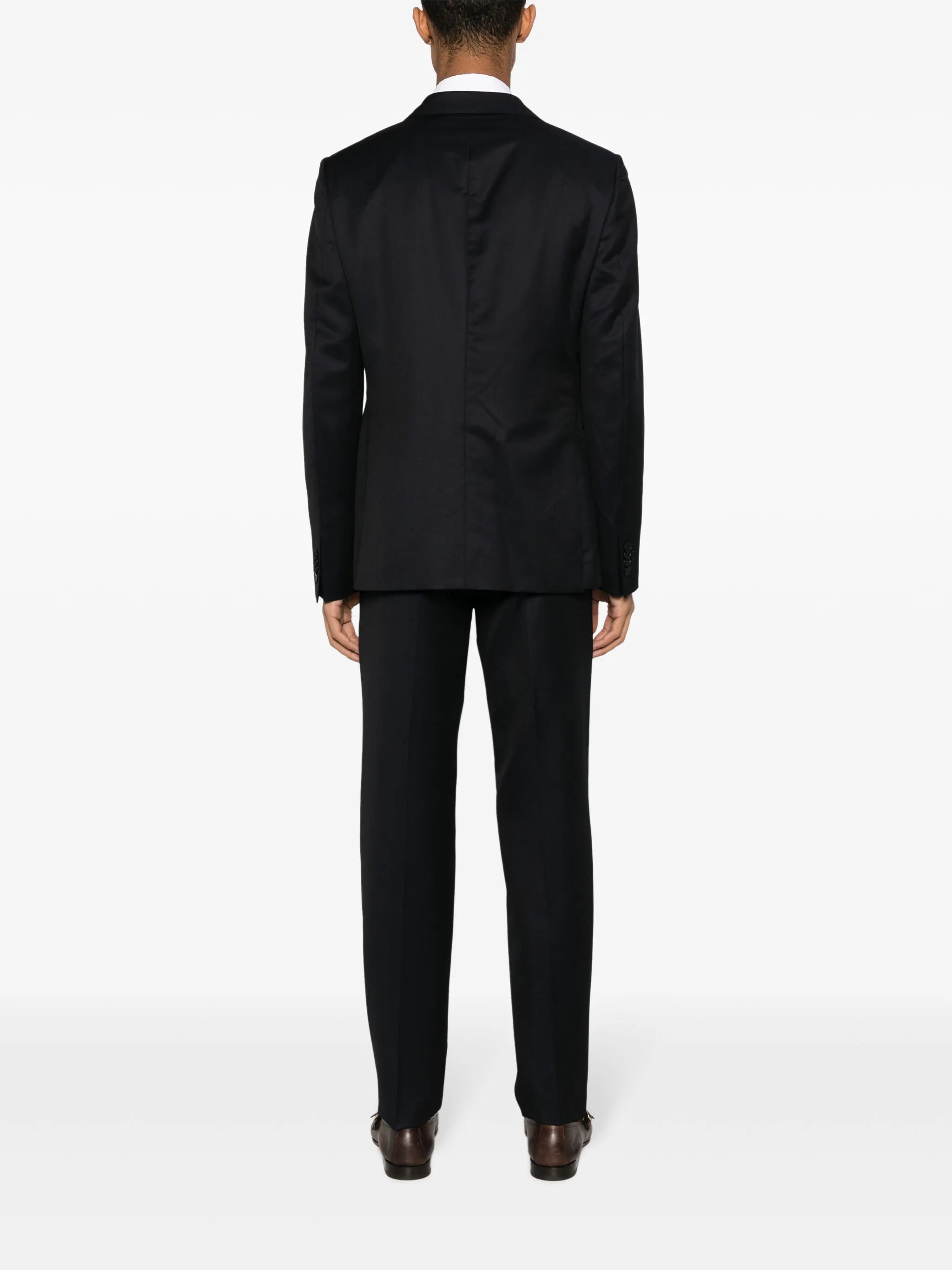 single-breasted satin suit