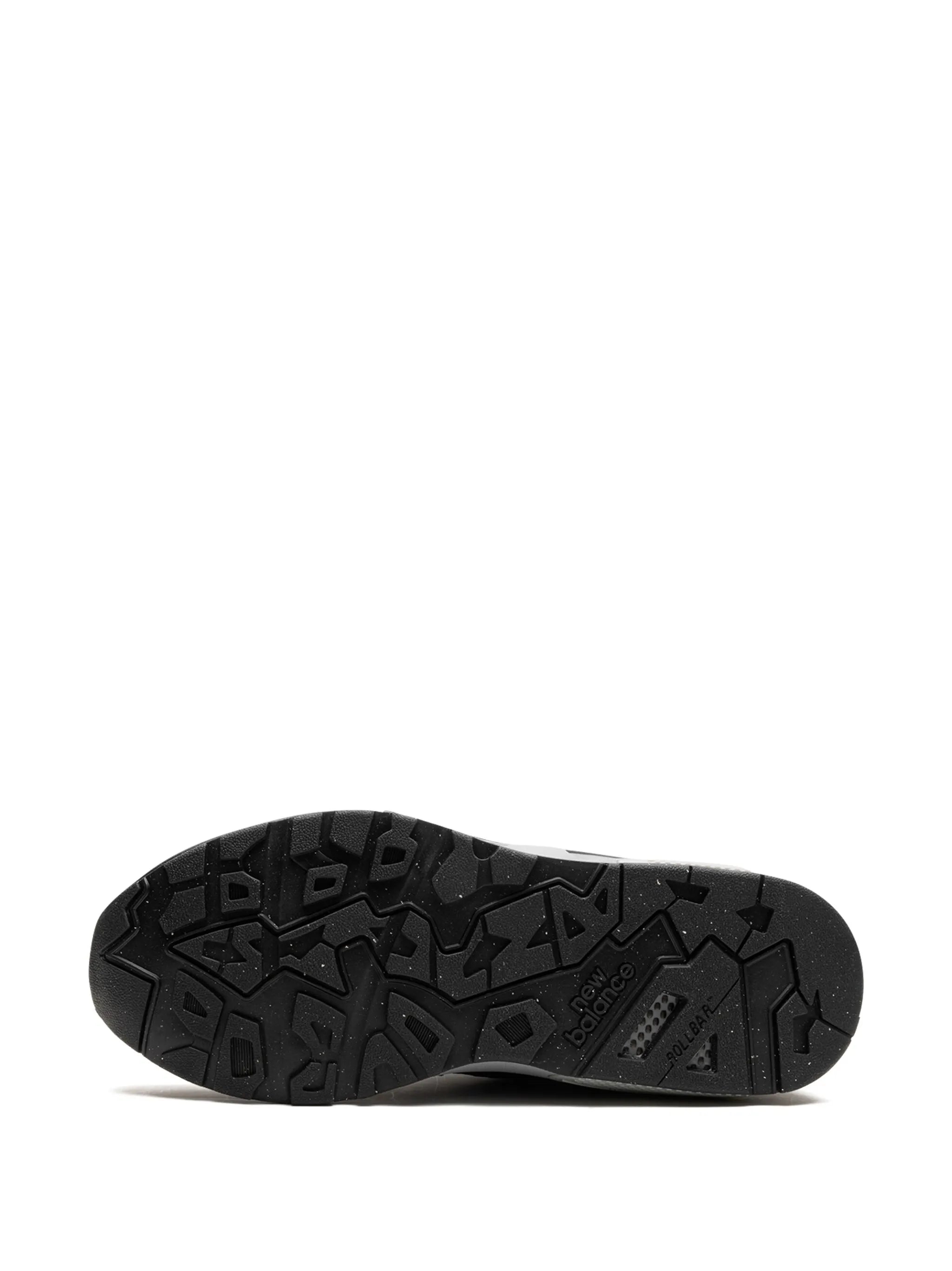 580 low-top sneakers