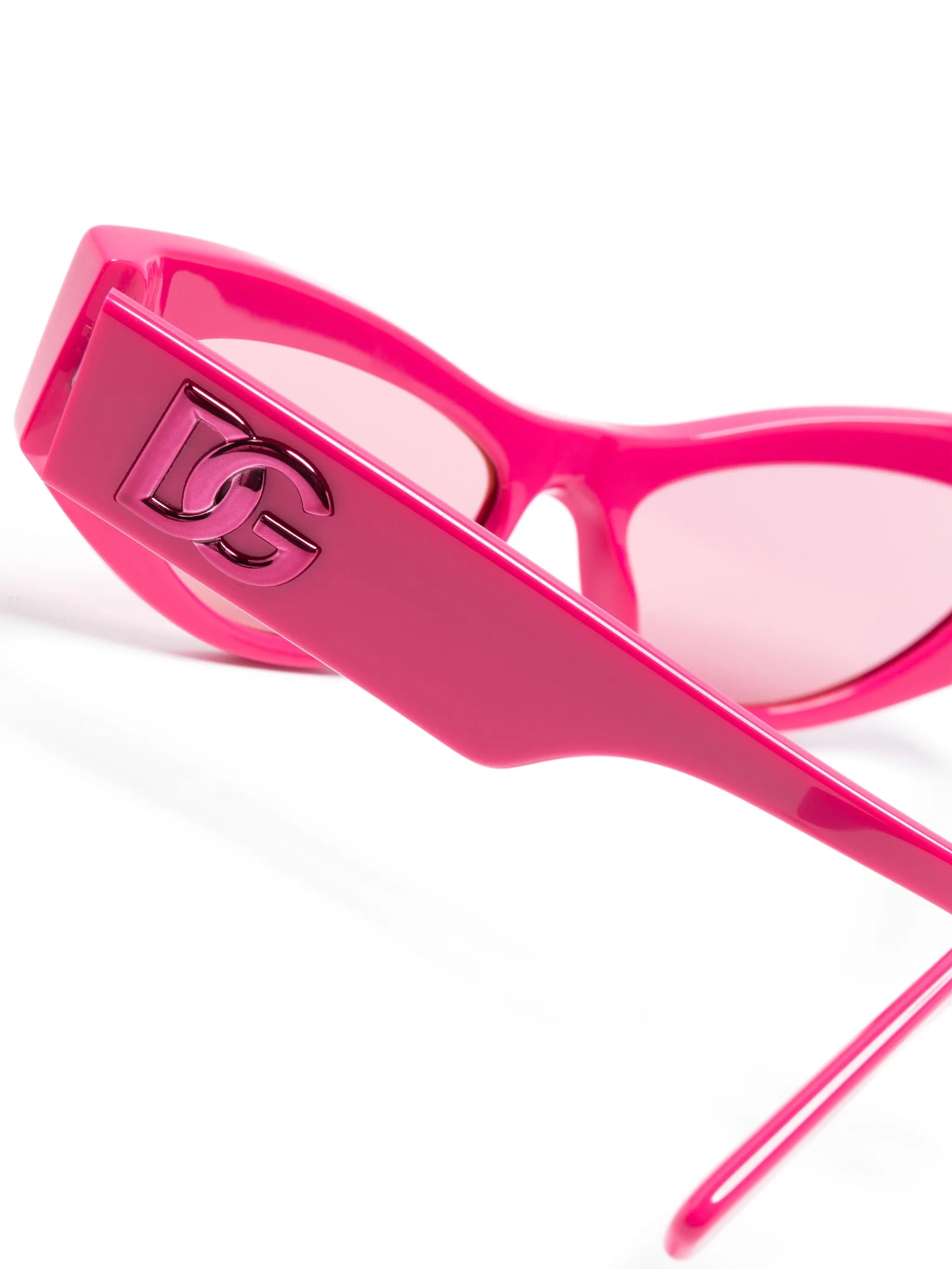 Logo cat-eye sunglasses