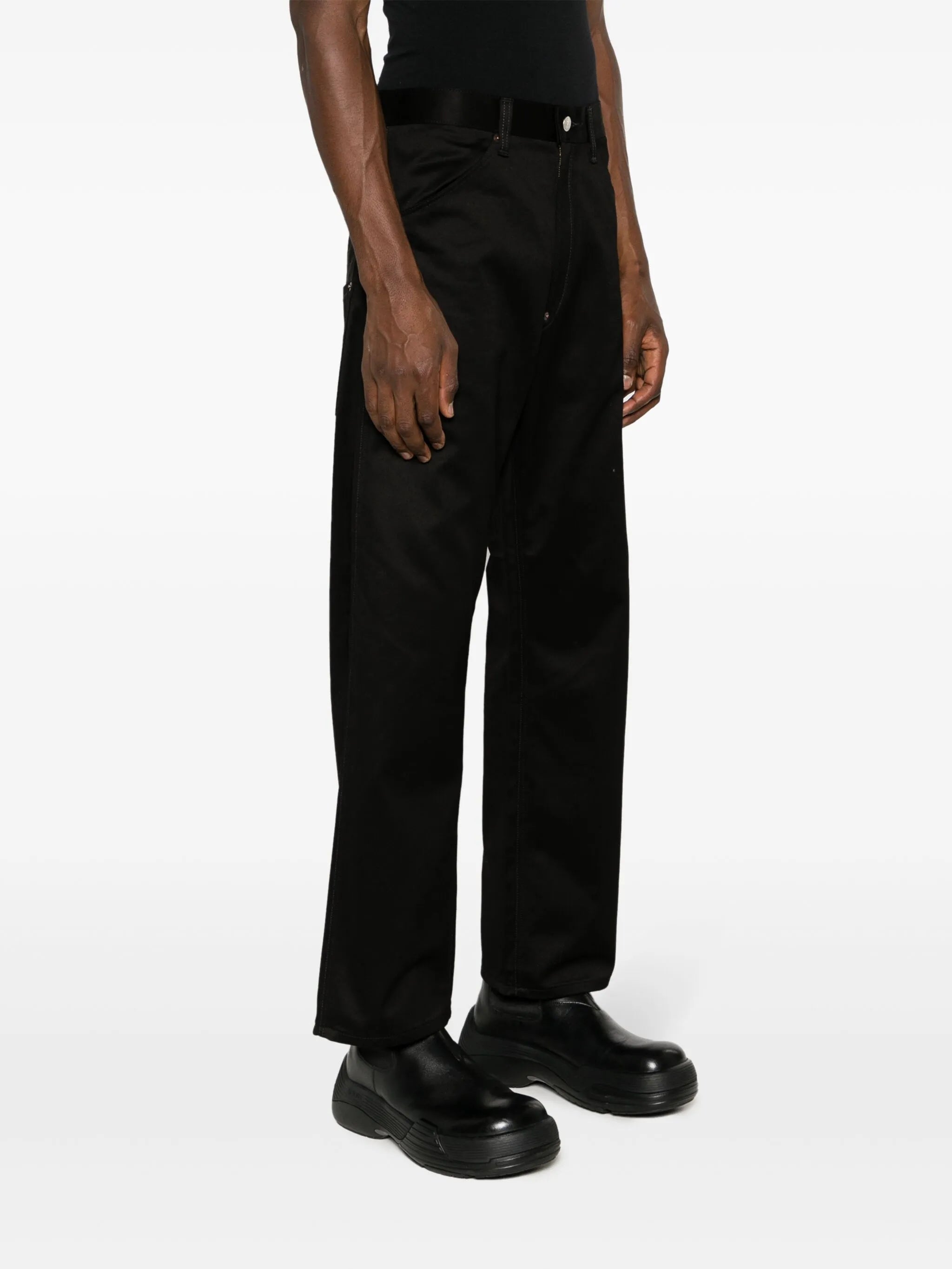 x Levis straight-leg trousers