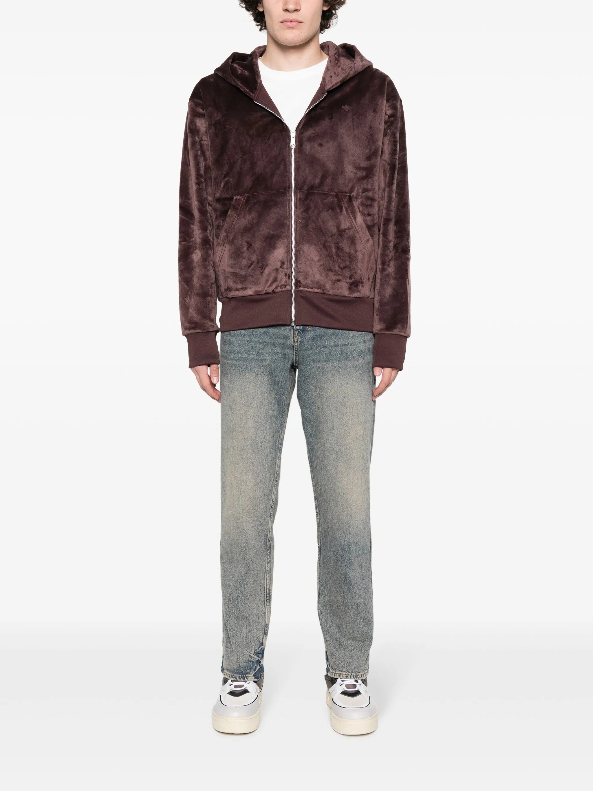 belt-loop pocket  jeans