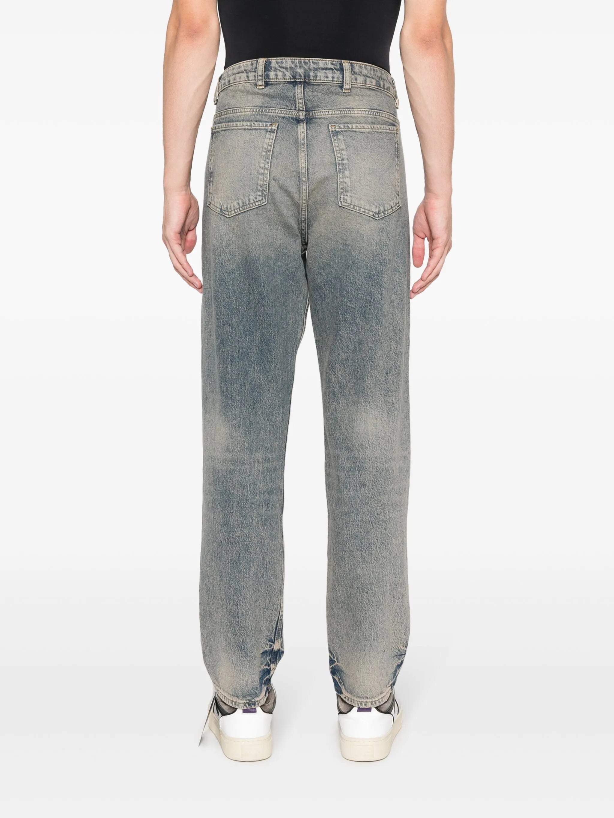 belt-loop pocket  jeans