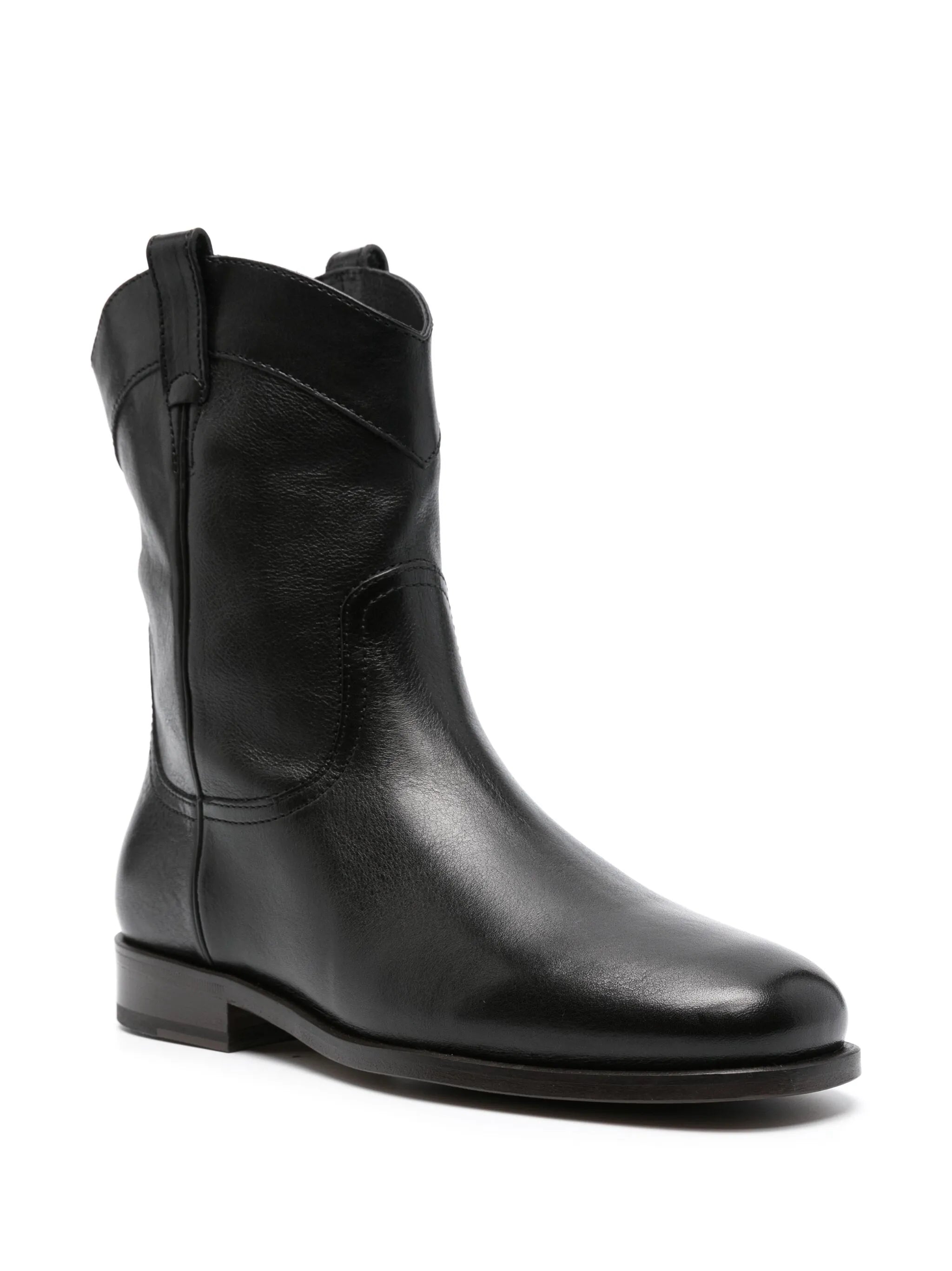 Western-style leather boots