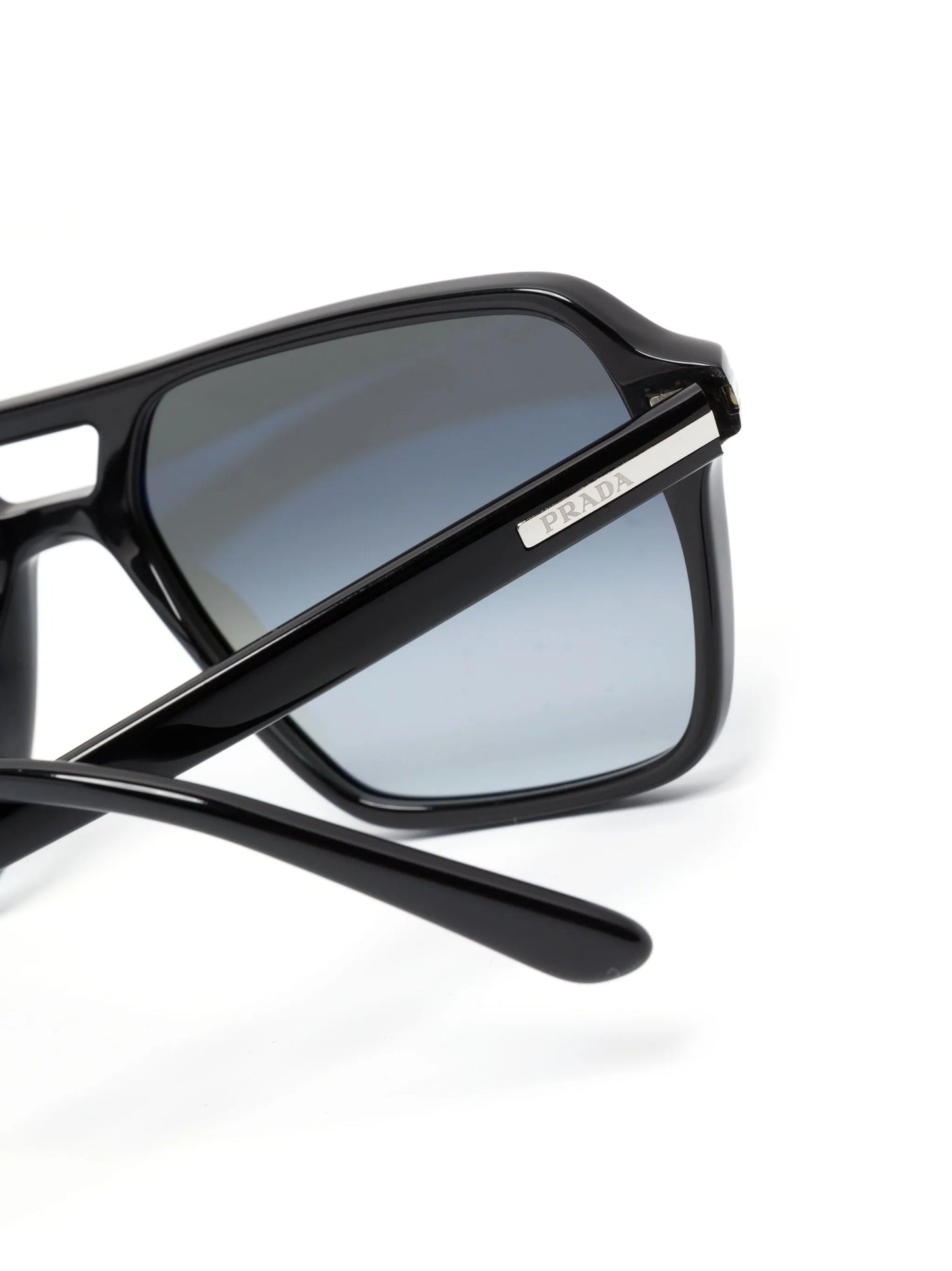 pilot-frame sunglasses