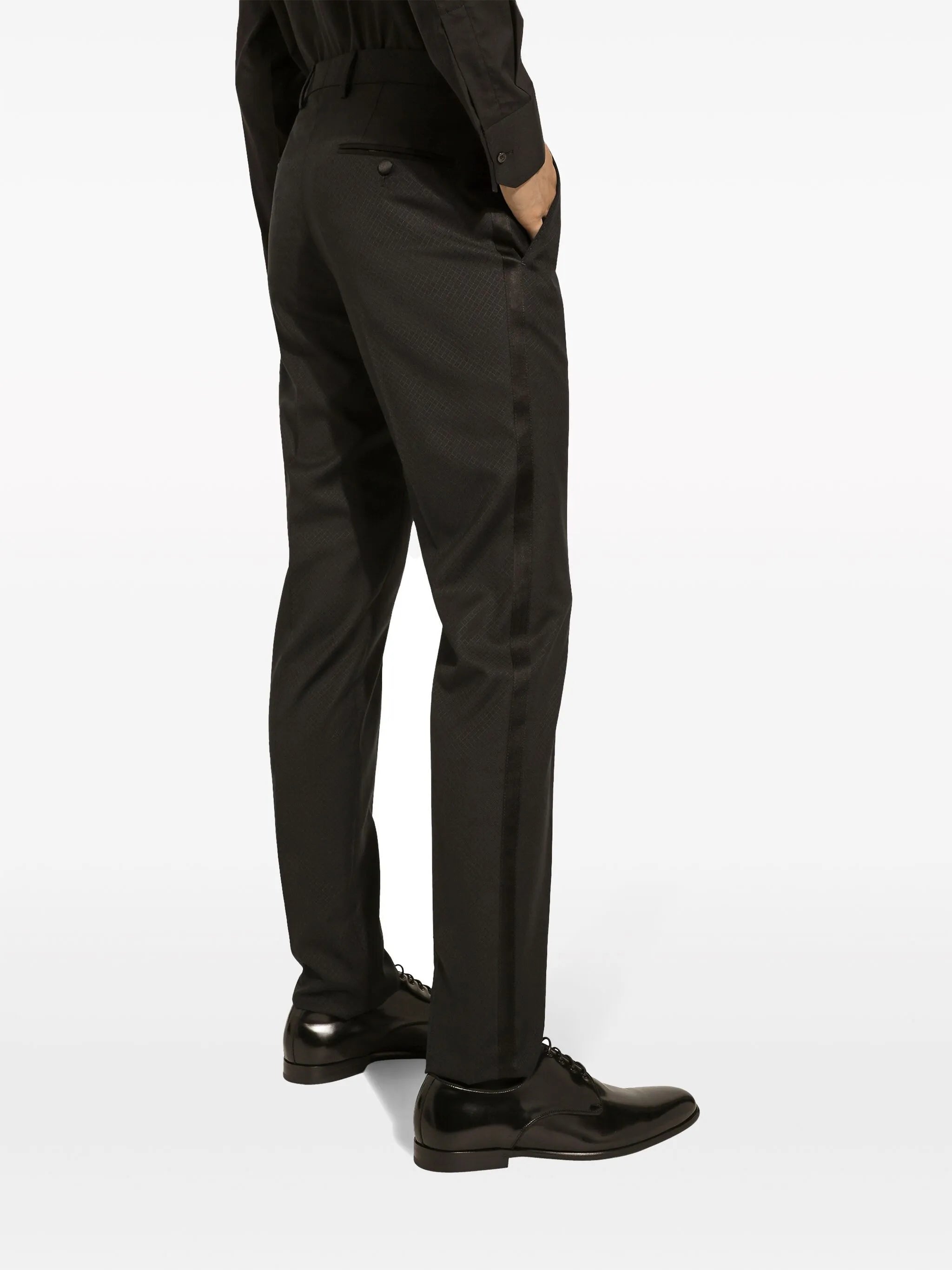contrasting lapels two-piece suit