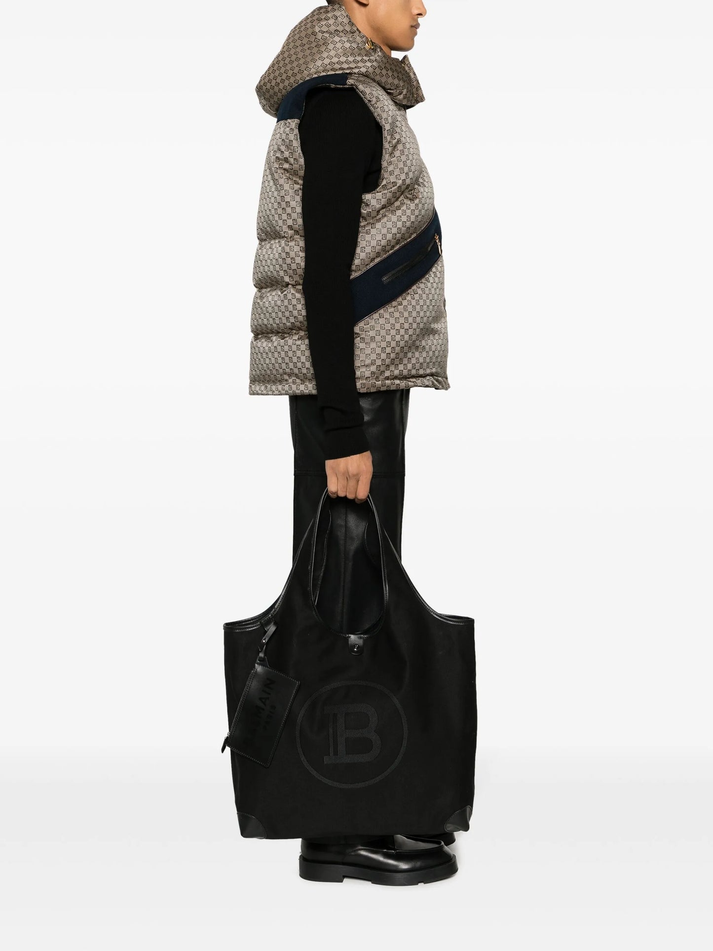 logo-embroidered cotton tote bag