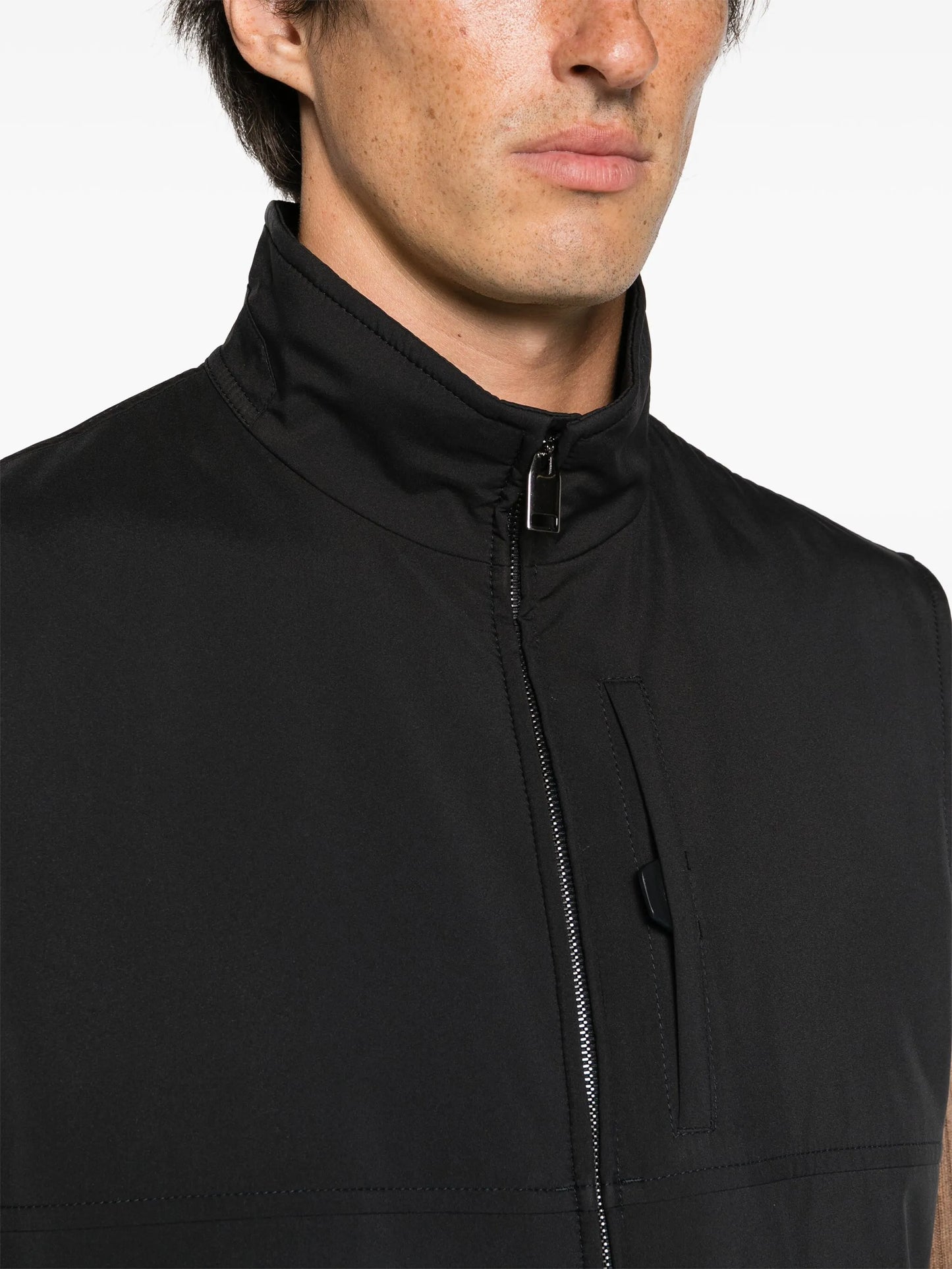 Performa zip-up gilet