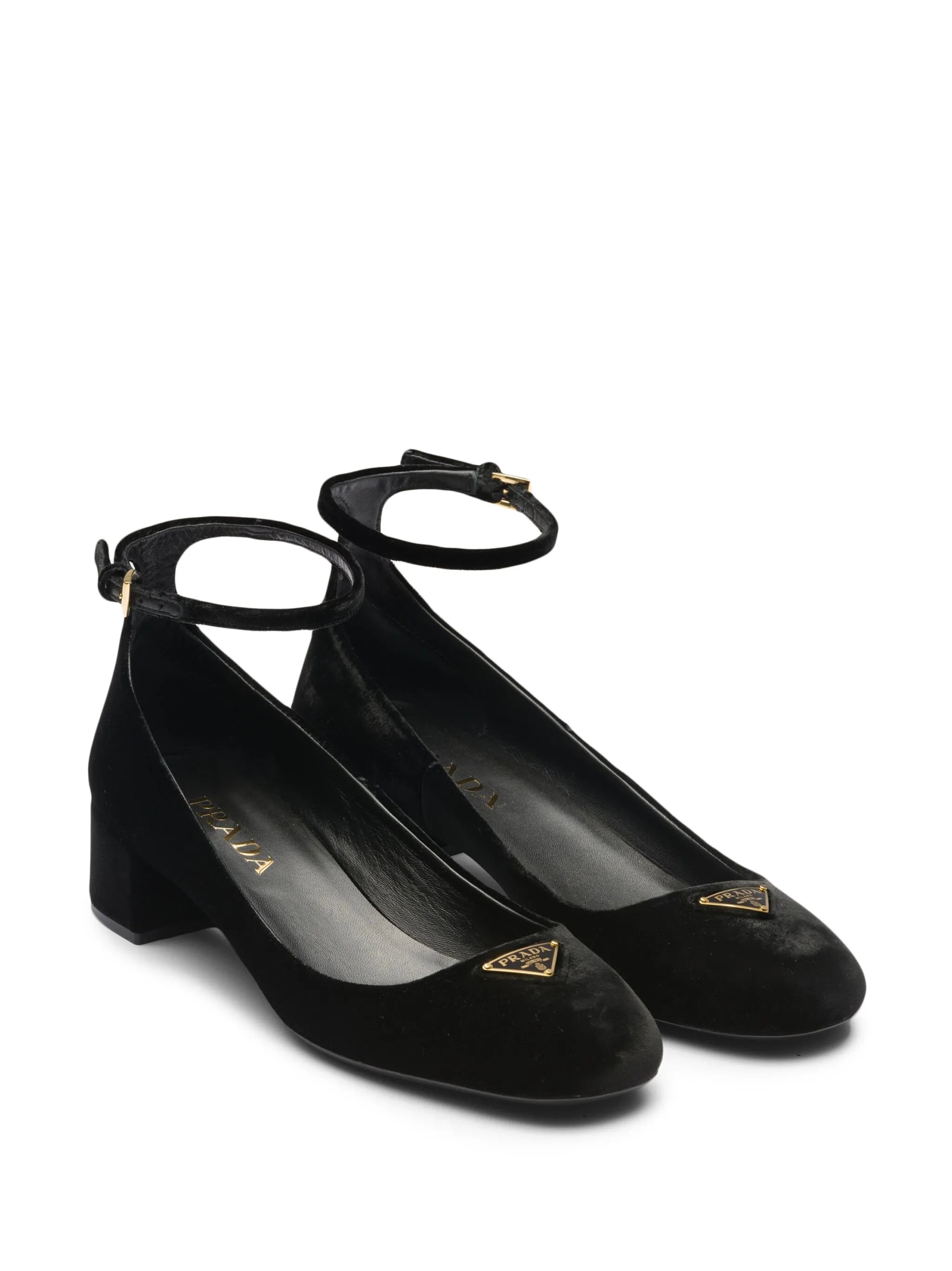 35mm triangle-logo velvet pumps