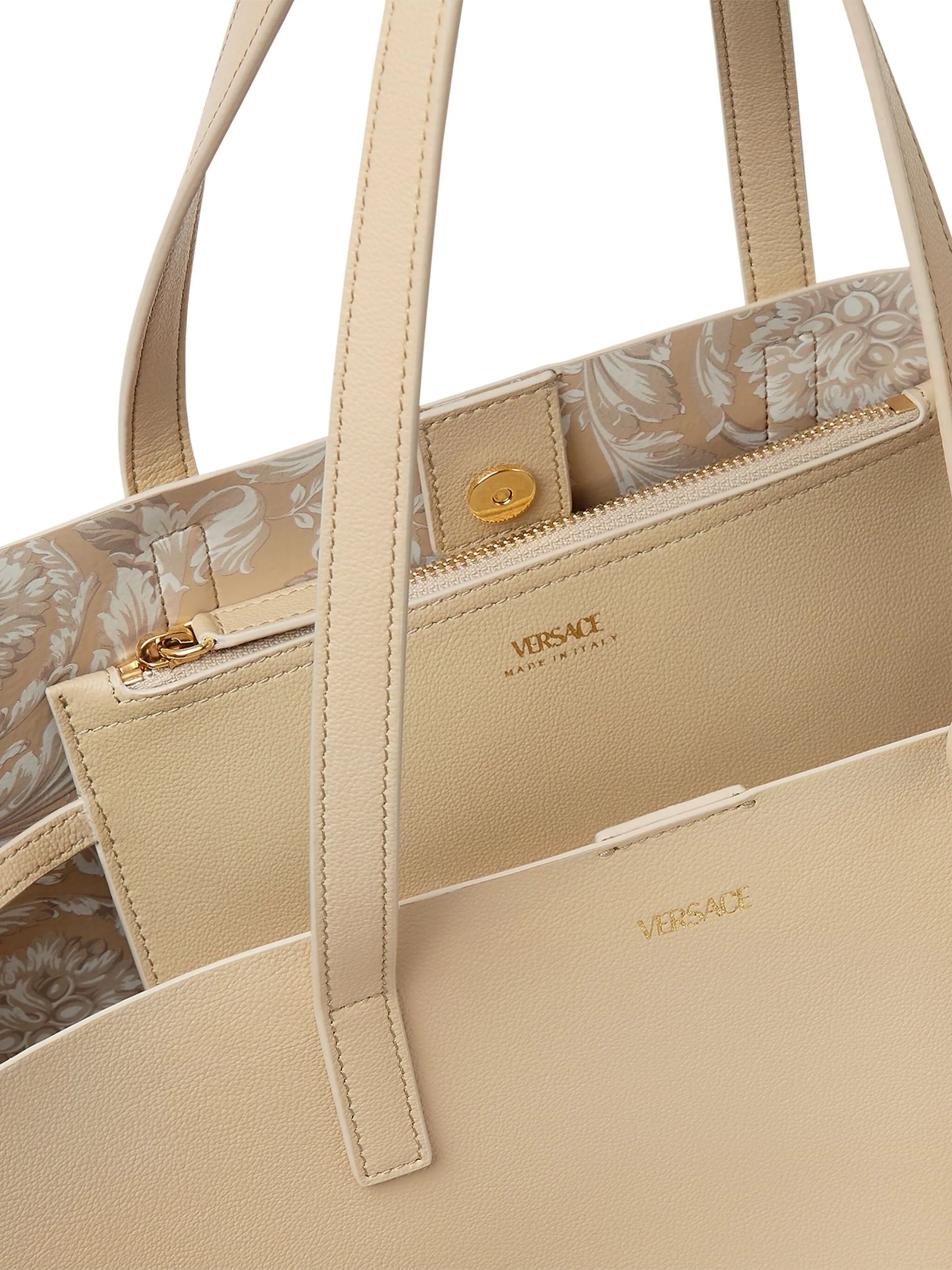 Virtus logo-print tote bag