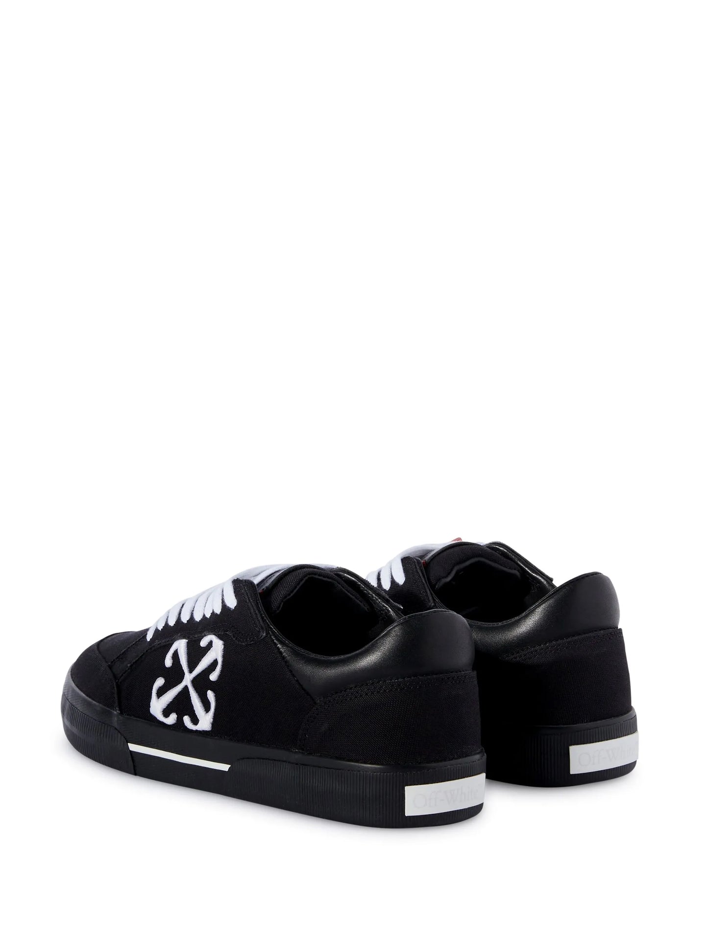 lace-up fastening sneakers