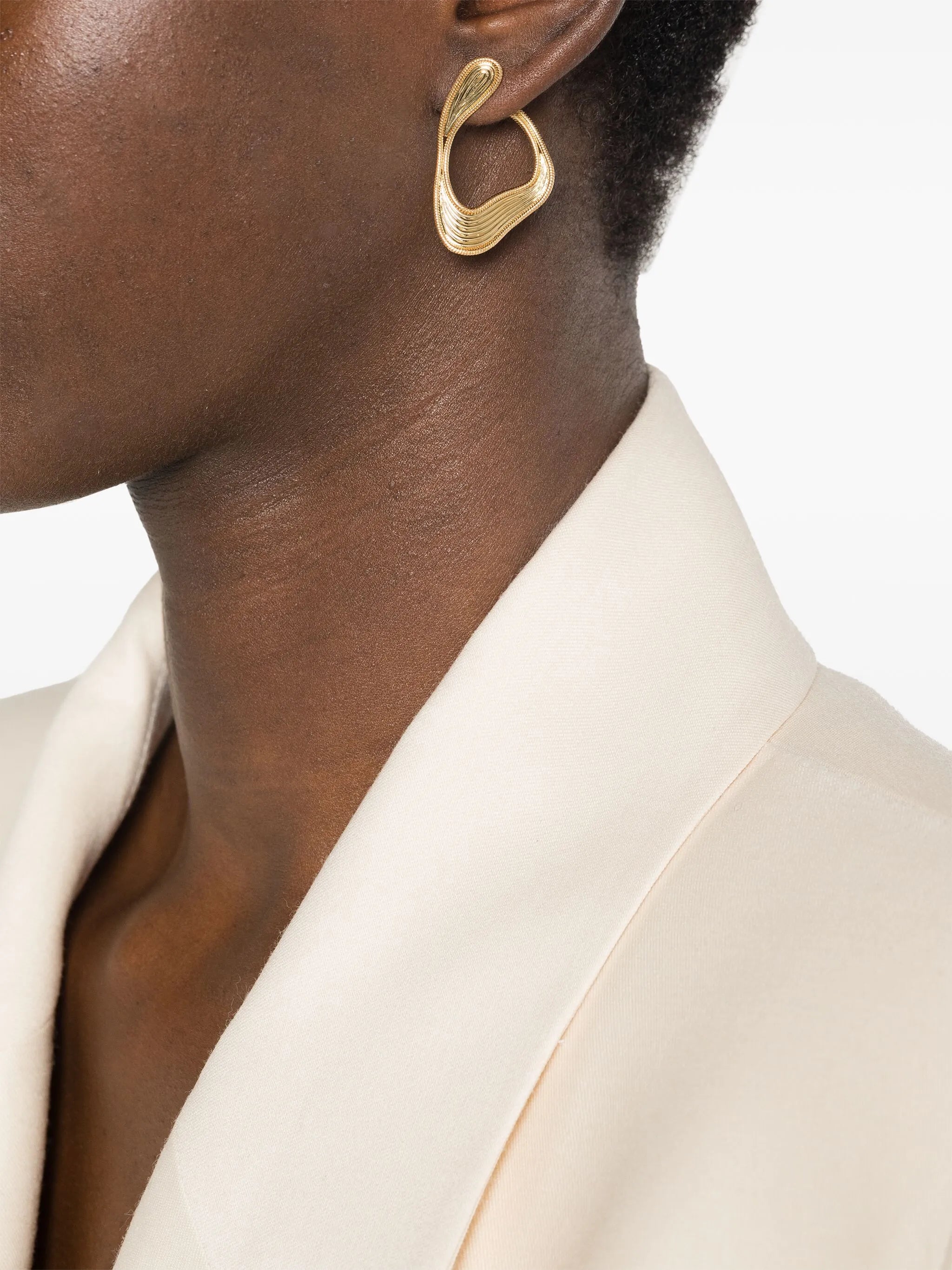 18kt yellow gold Stream Lines Loop earrings