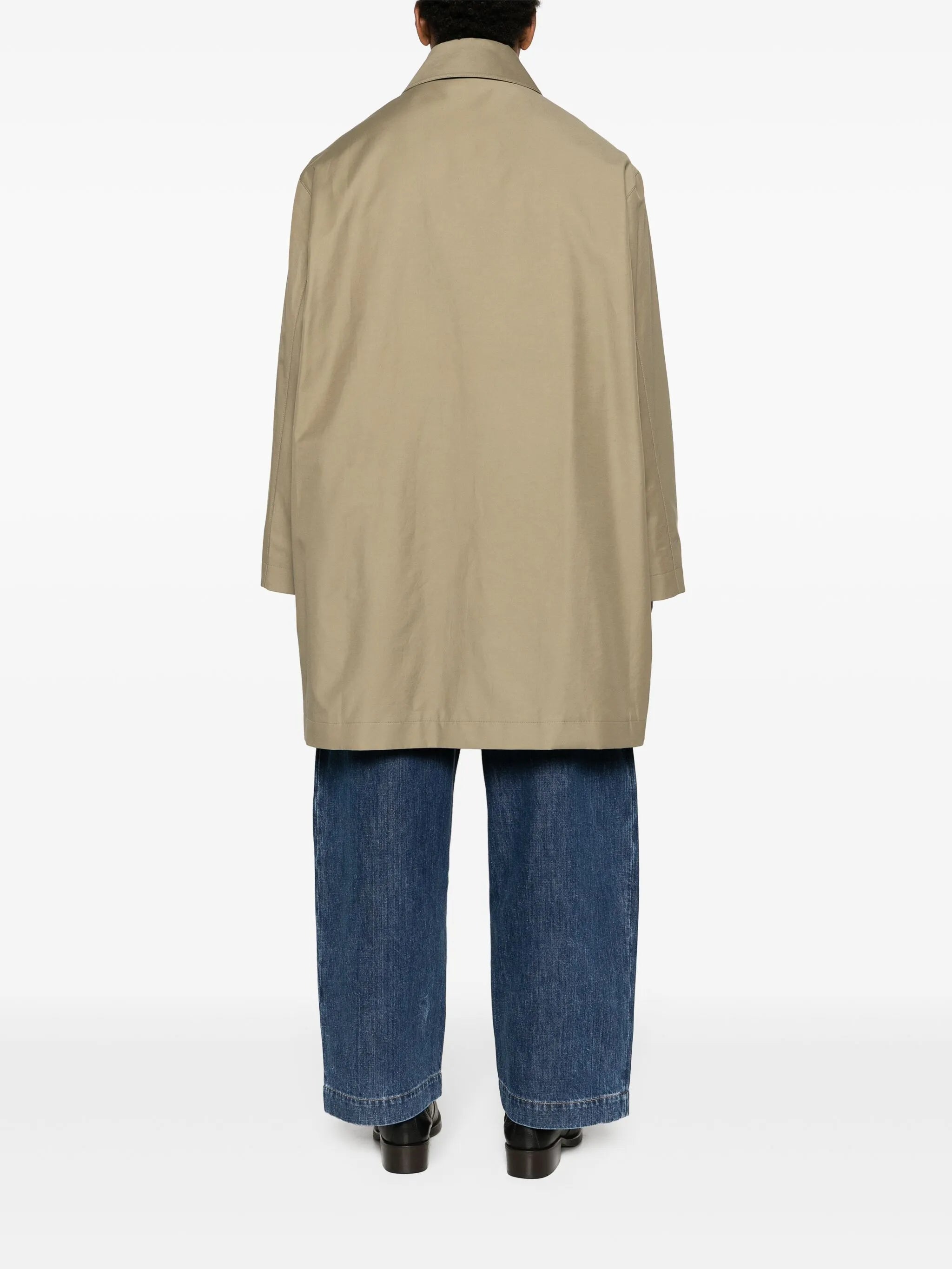 Chassis car coat