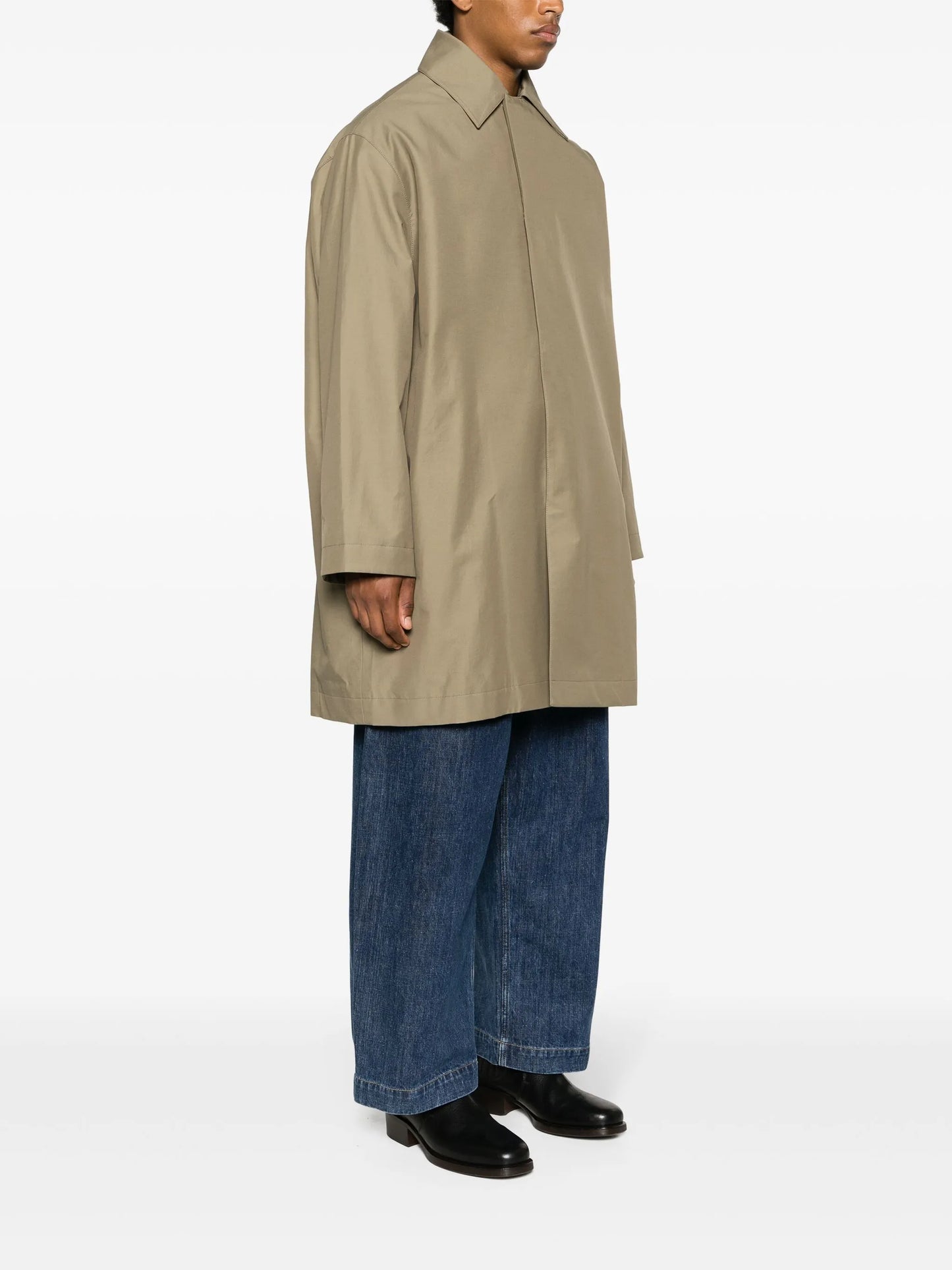 Chassis car coat