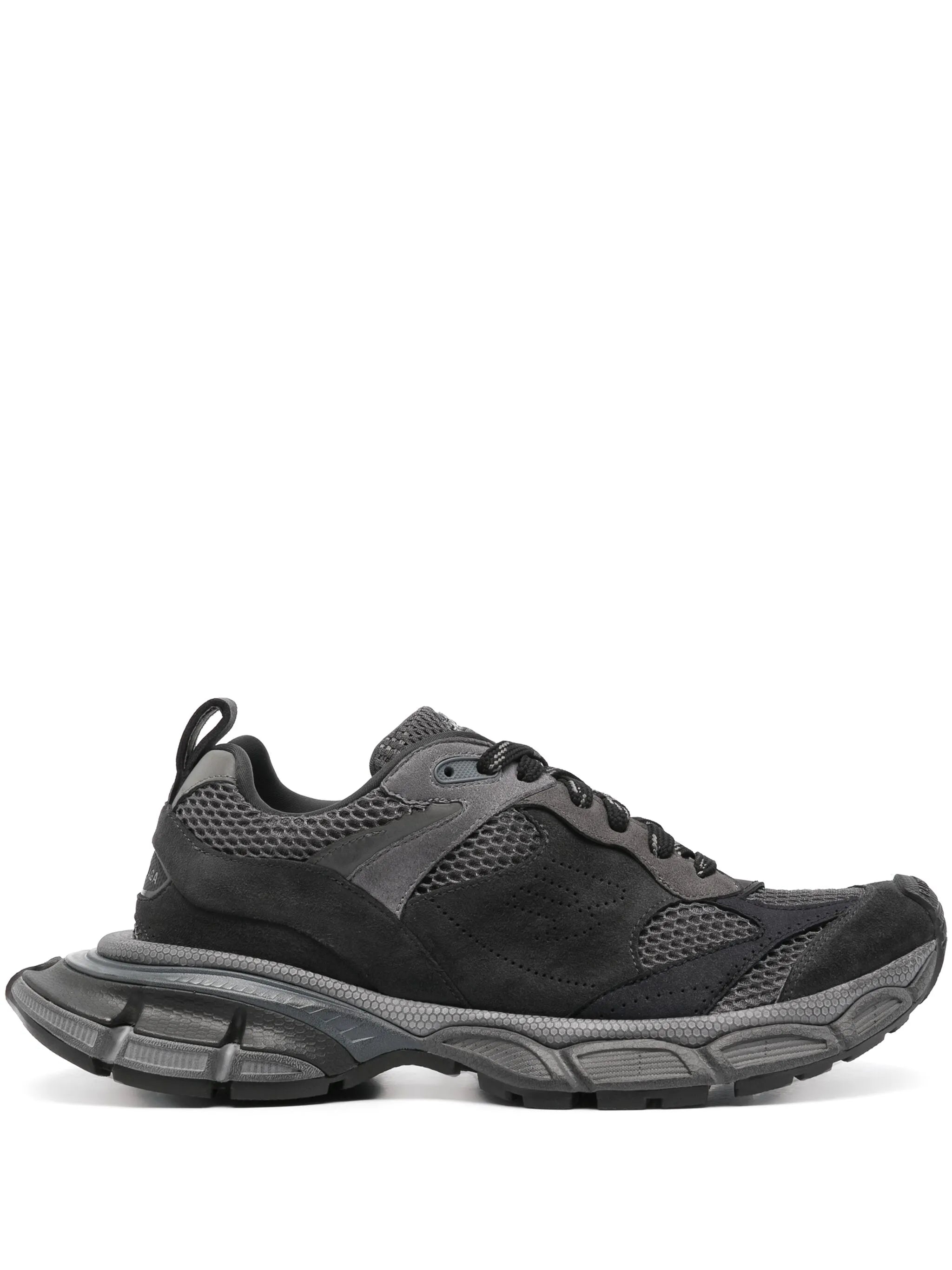 3XL sneakers
