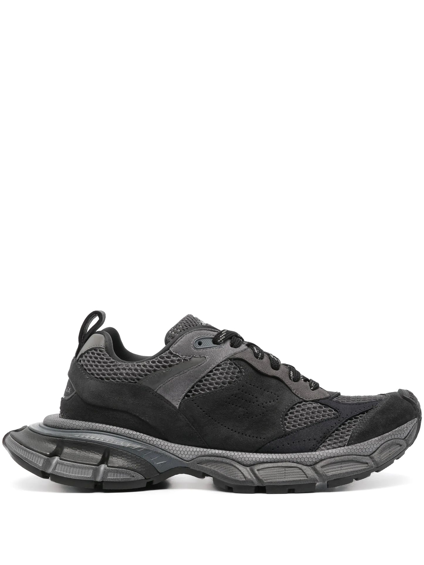 3XL sneakers