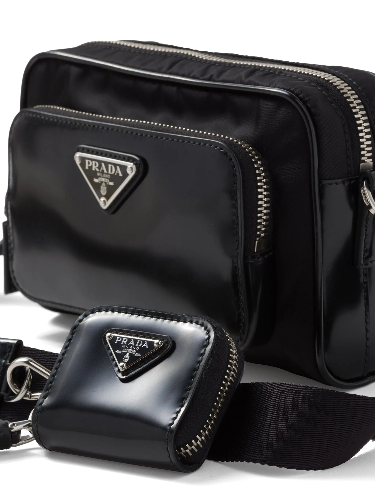 Bandolera triangle-logo messenger bag