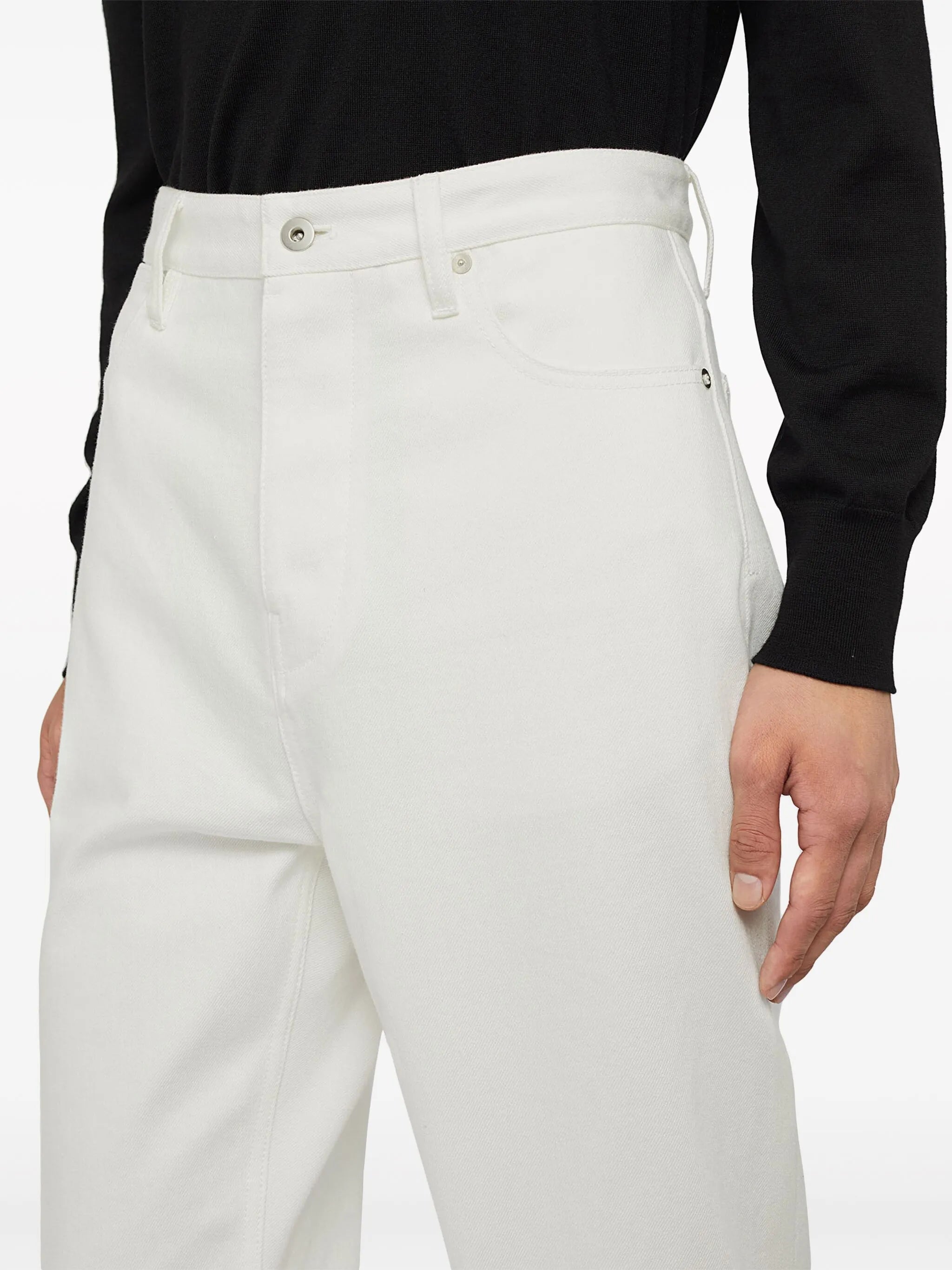 mid-rise straight-leg jeans