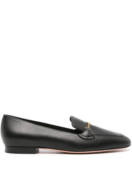 Emblem chain-detail leather loafers