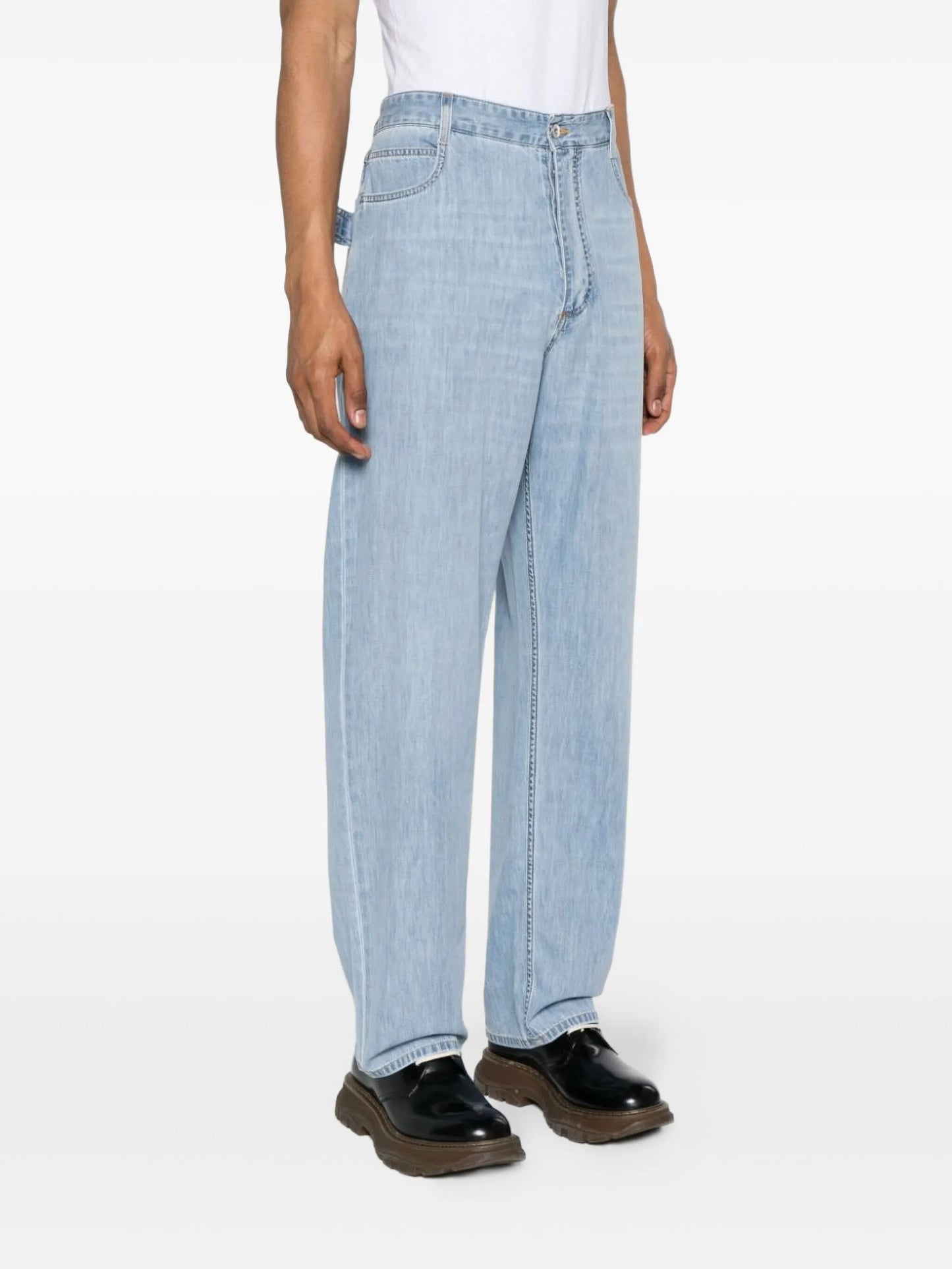 mid-rise wide-leg jeans