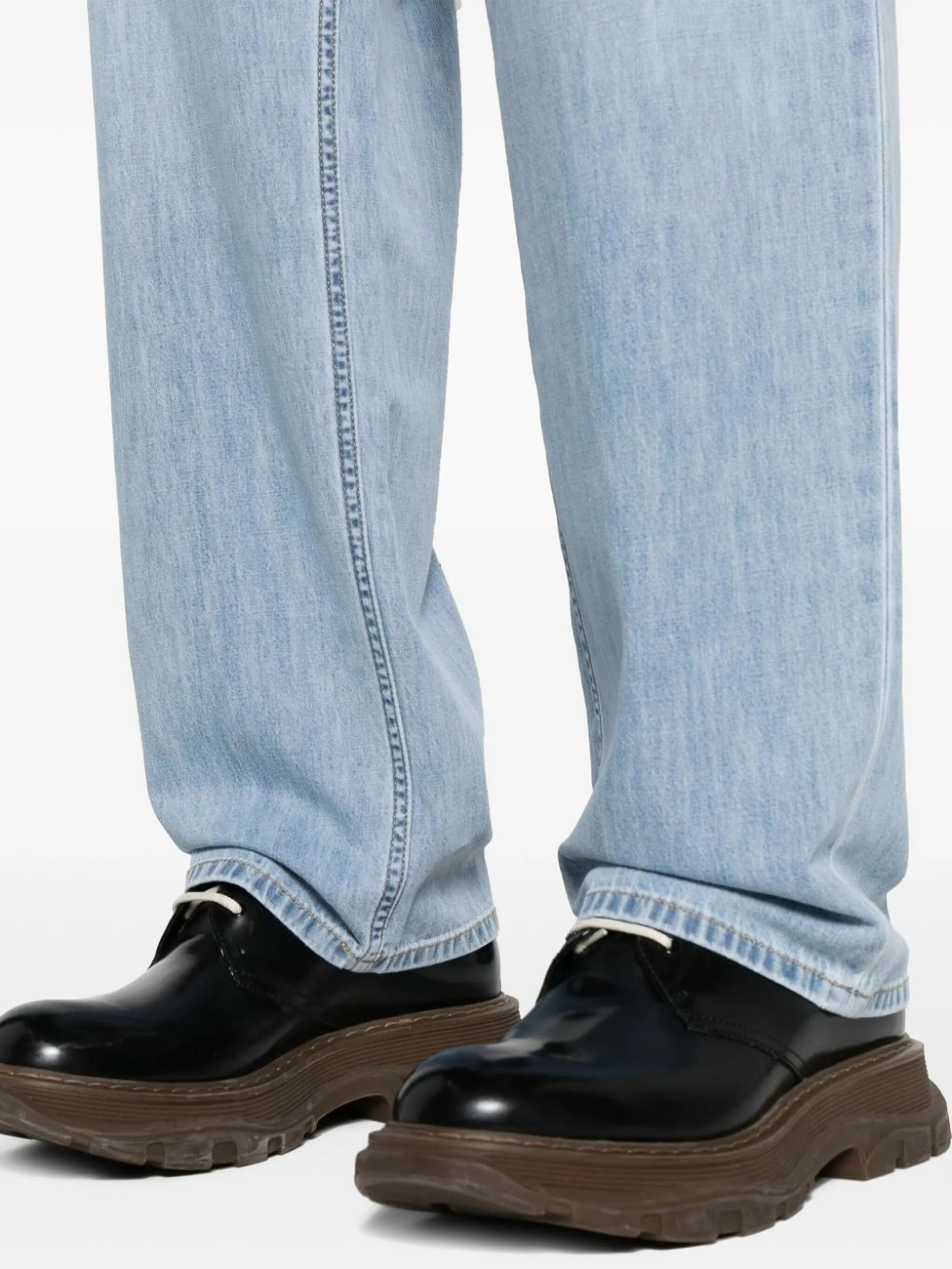 mid-rise wide-leg jeans