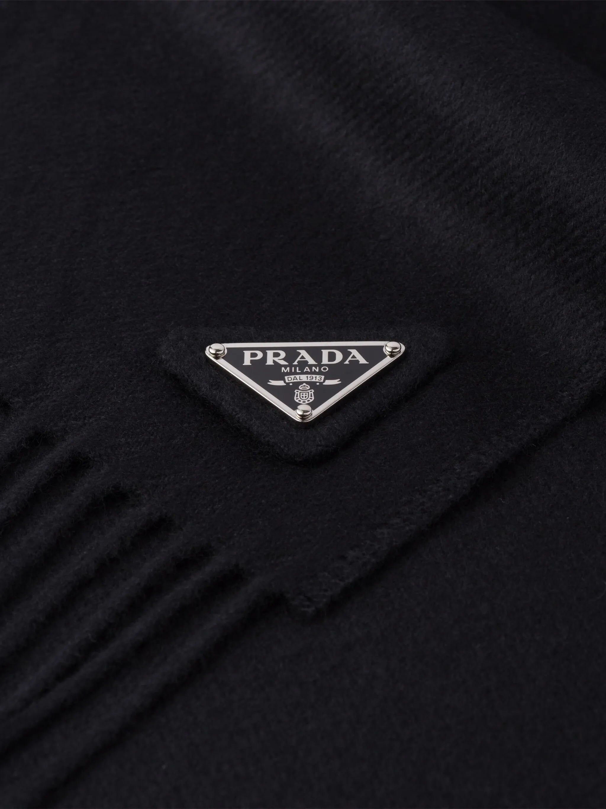 logo-plaque cashmere scarf