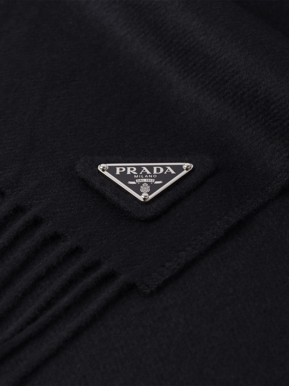 logo-plaque cashmere scarf