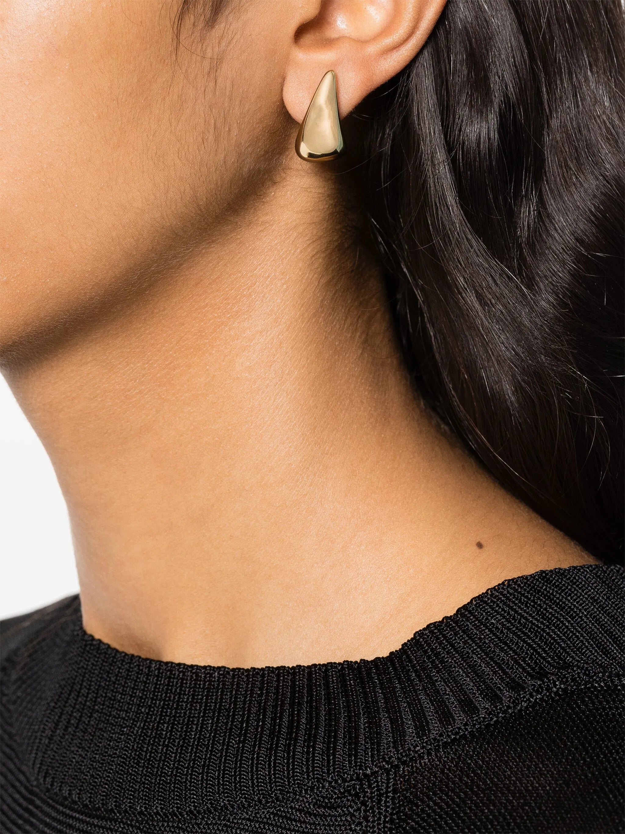 18k yellow gold claw-shaped earrings