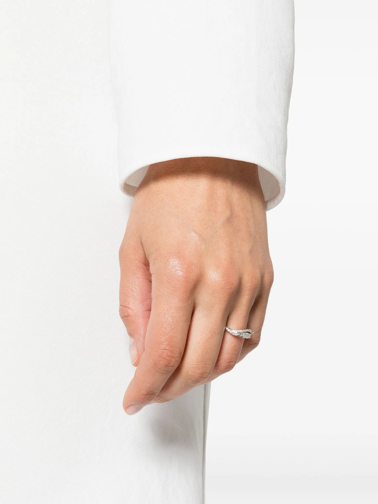 18kt white gold Inhale diamond stackable ring