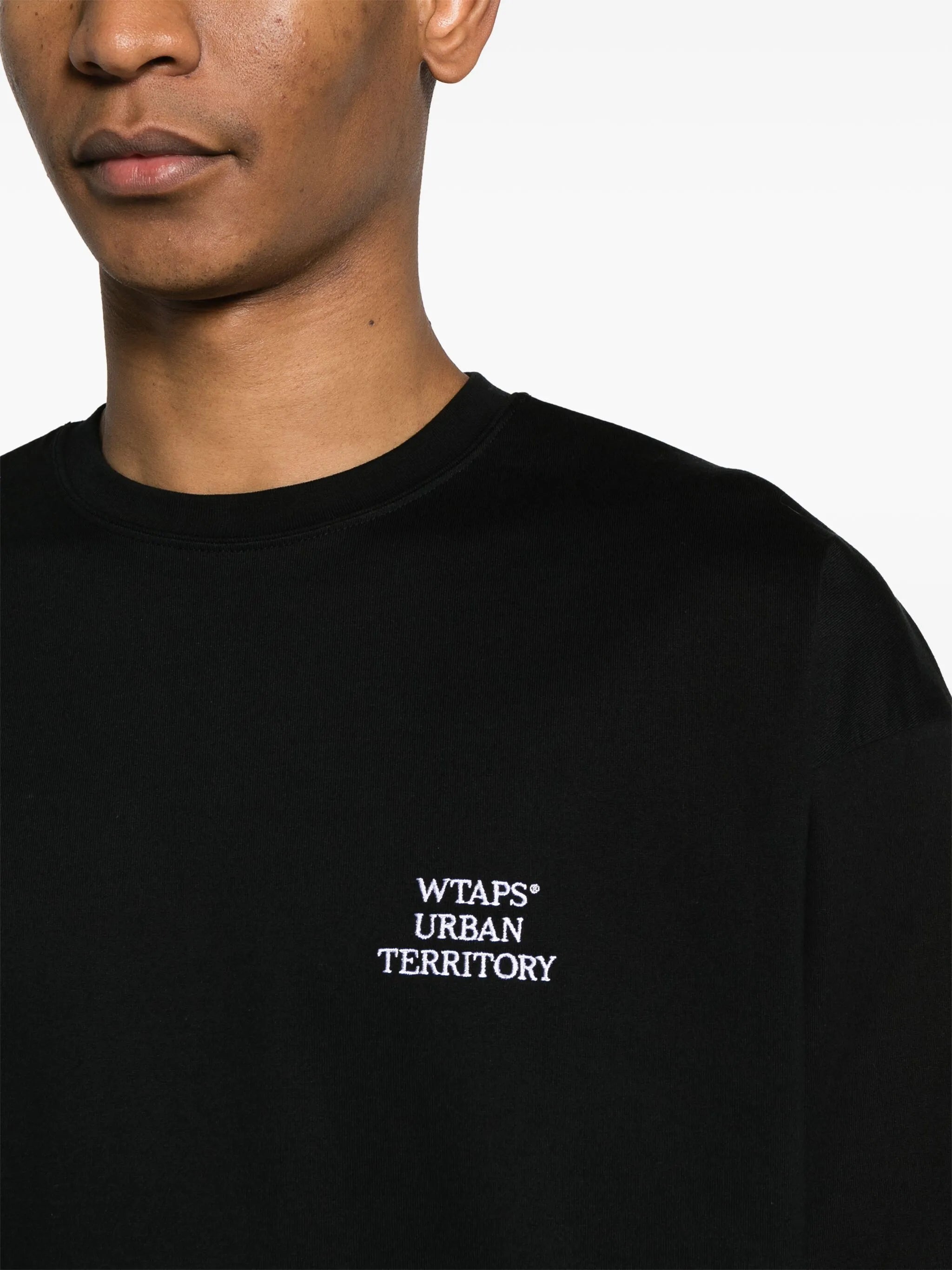 logo-embroidered long-sleeve T-shirt