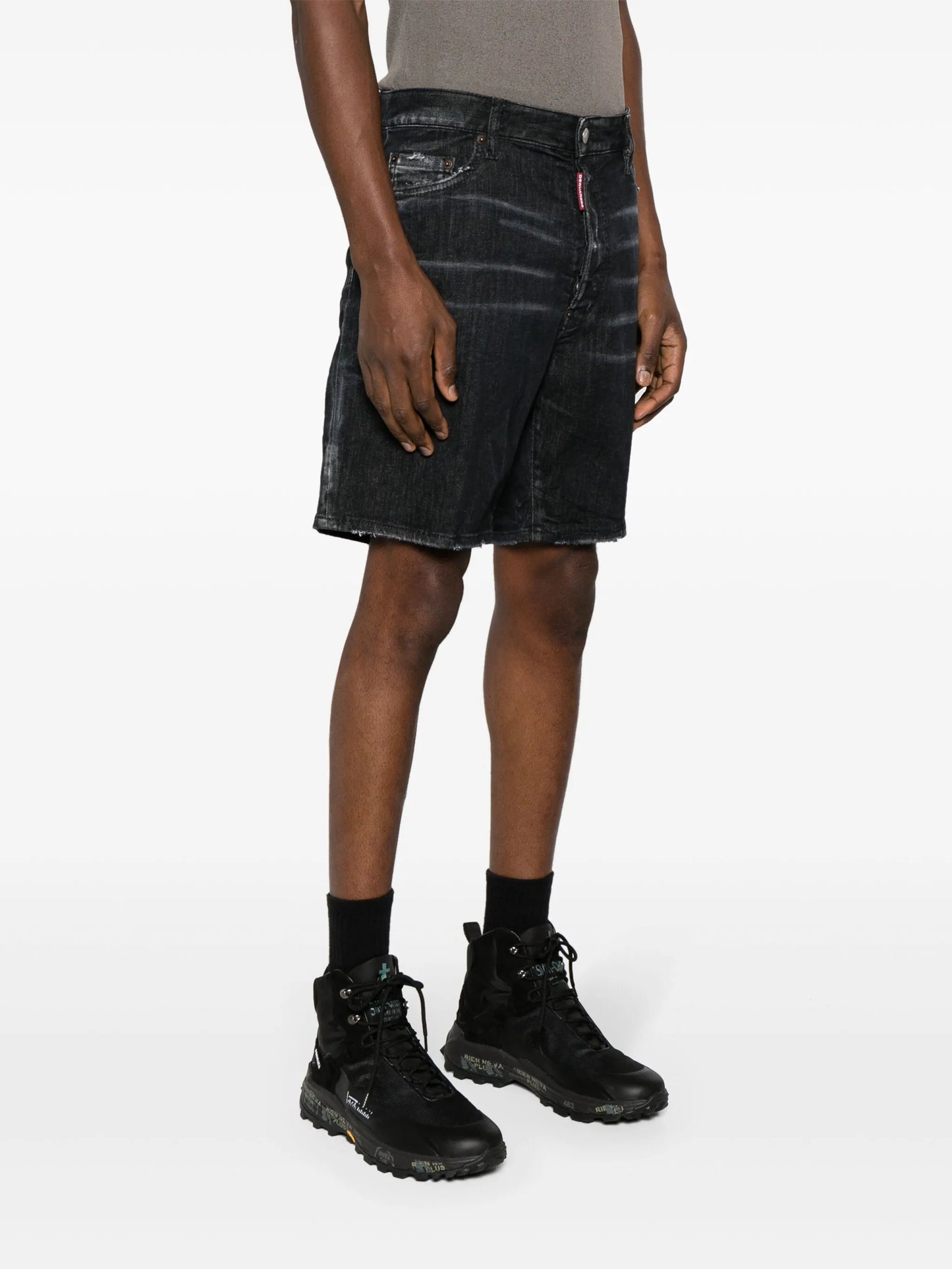 Marine denim shorts