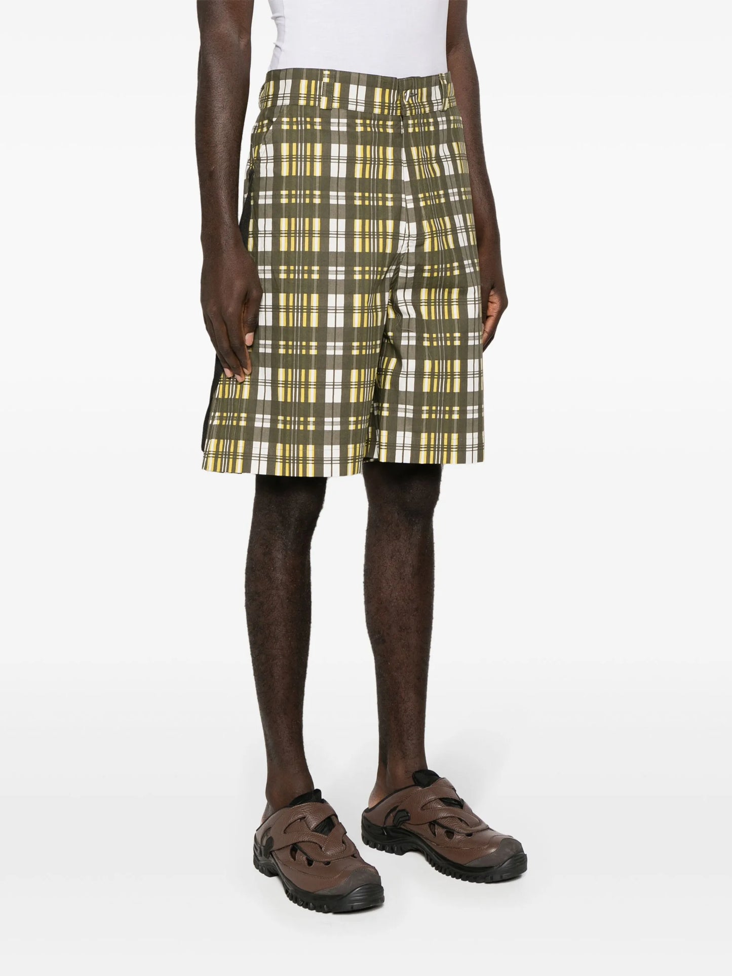checked wide-leg shorts