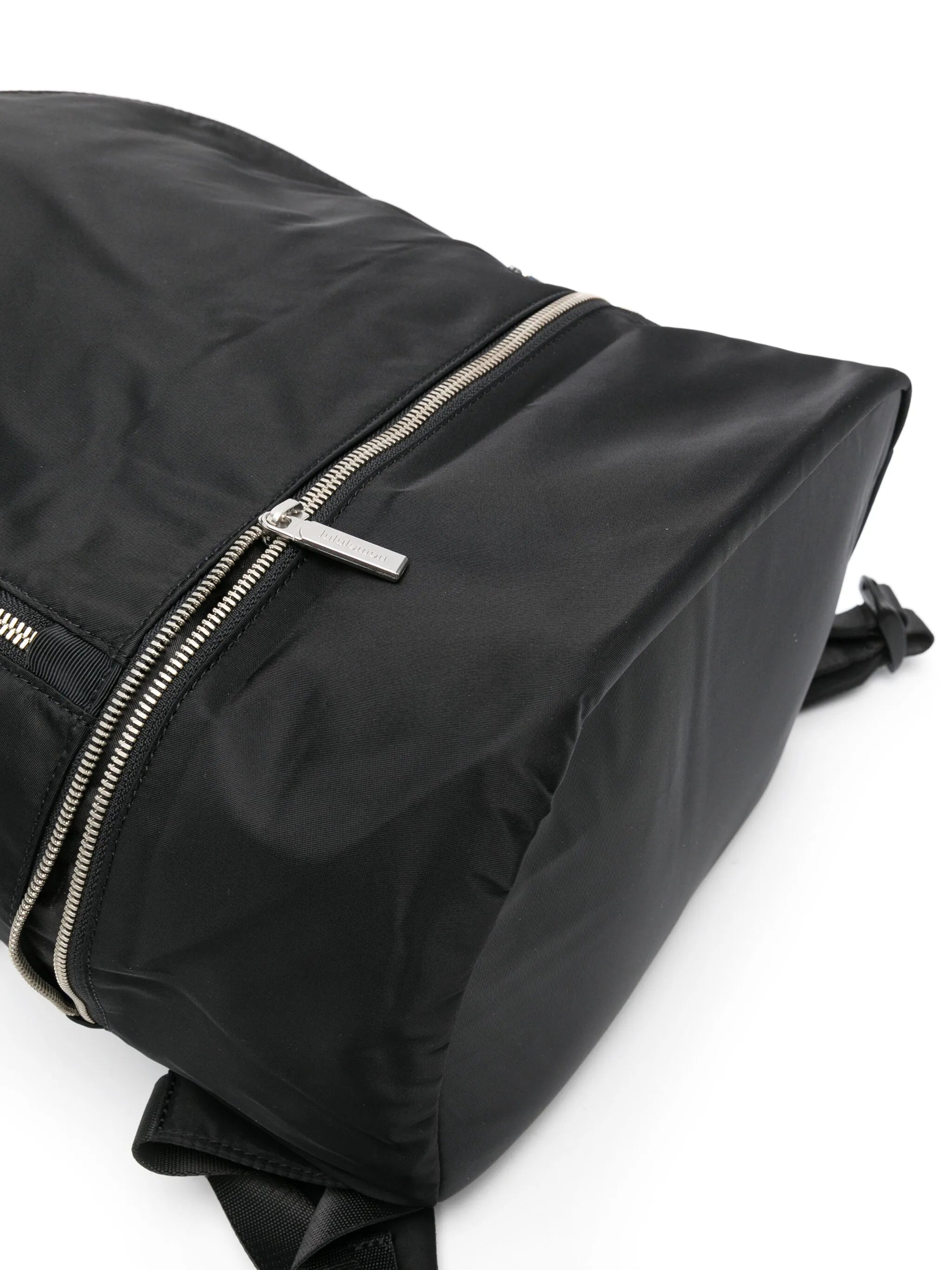 City Adventurer satin backpack