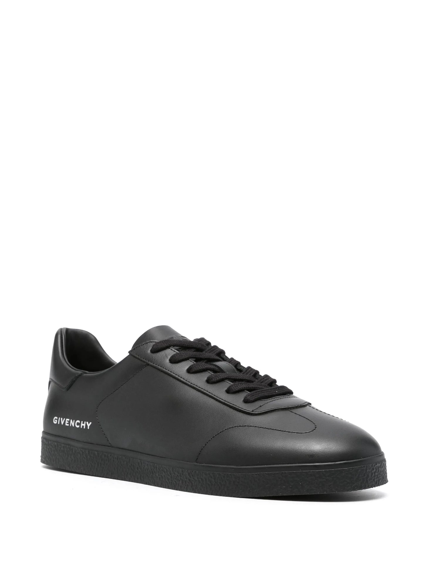 Town sneakers