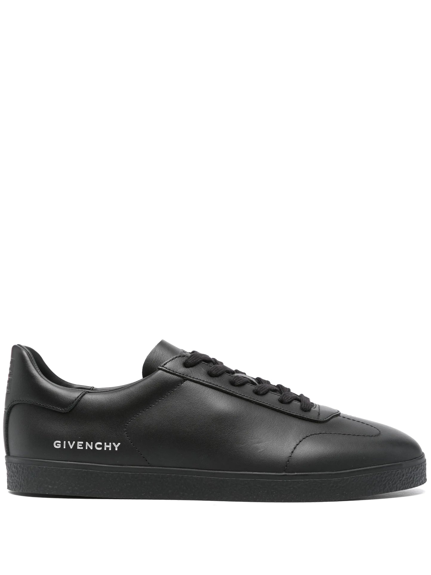 Town sneakers