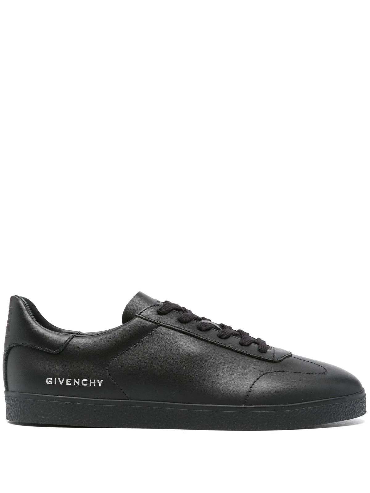 Town sneakers