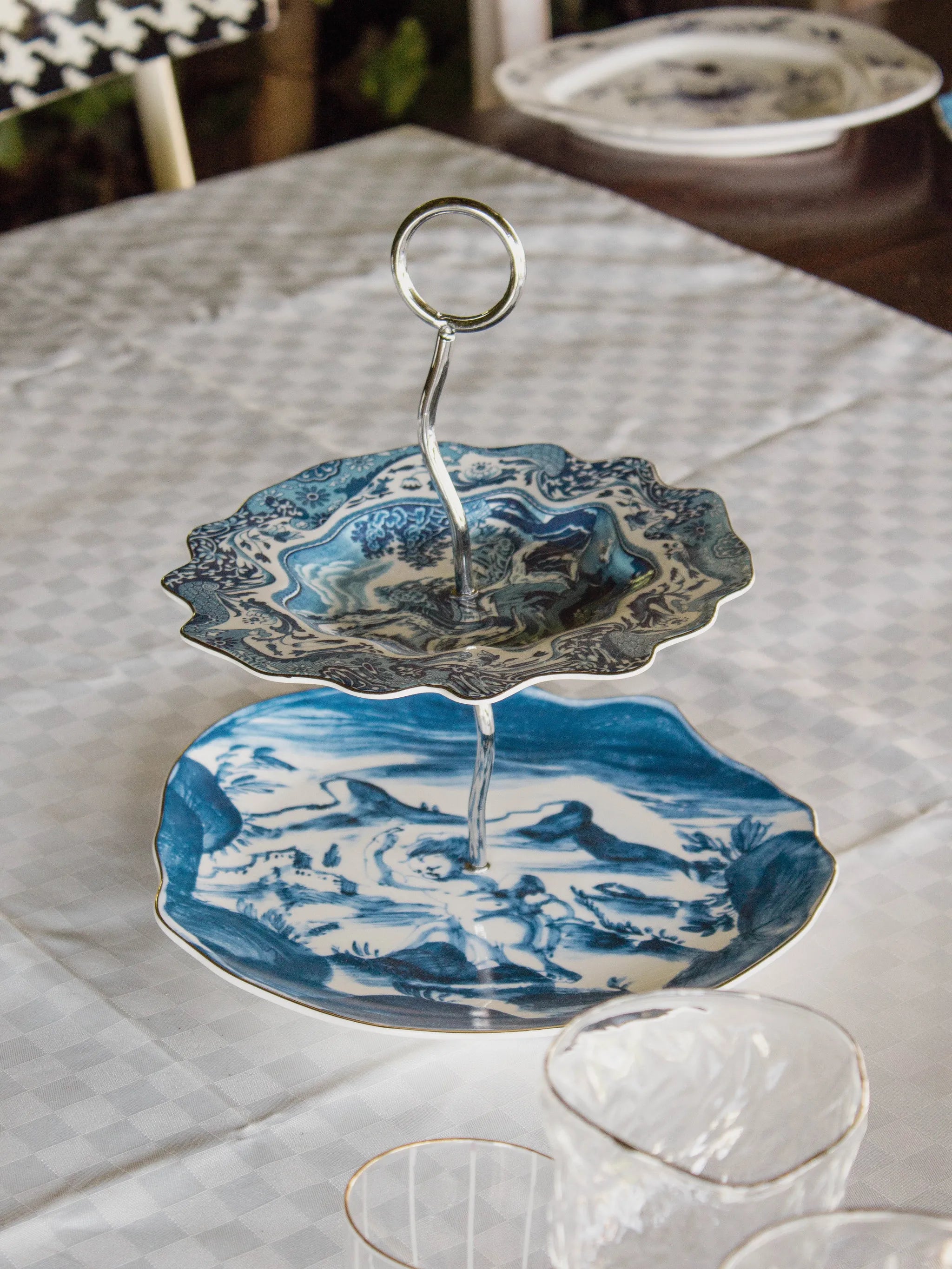 x Diesel Classic On Acid cake stand