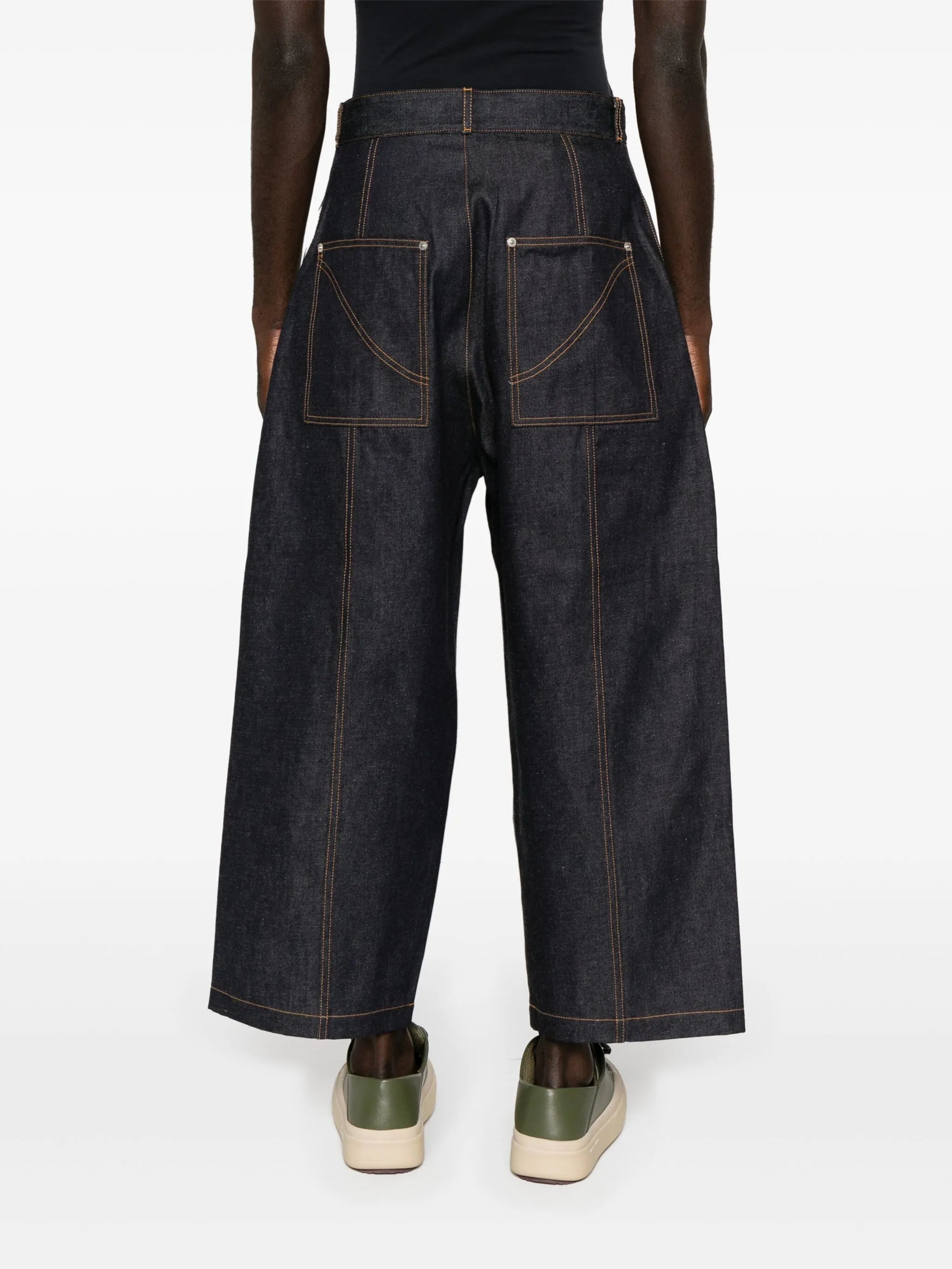 seam-detail wide-leg jeans
