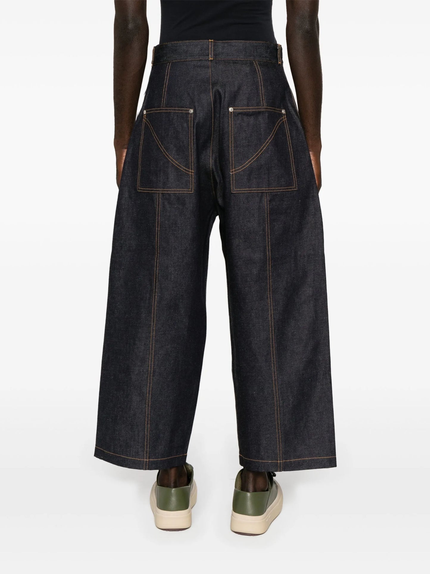 seam-detail wide-leg jeans