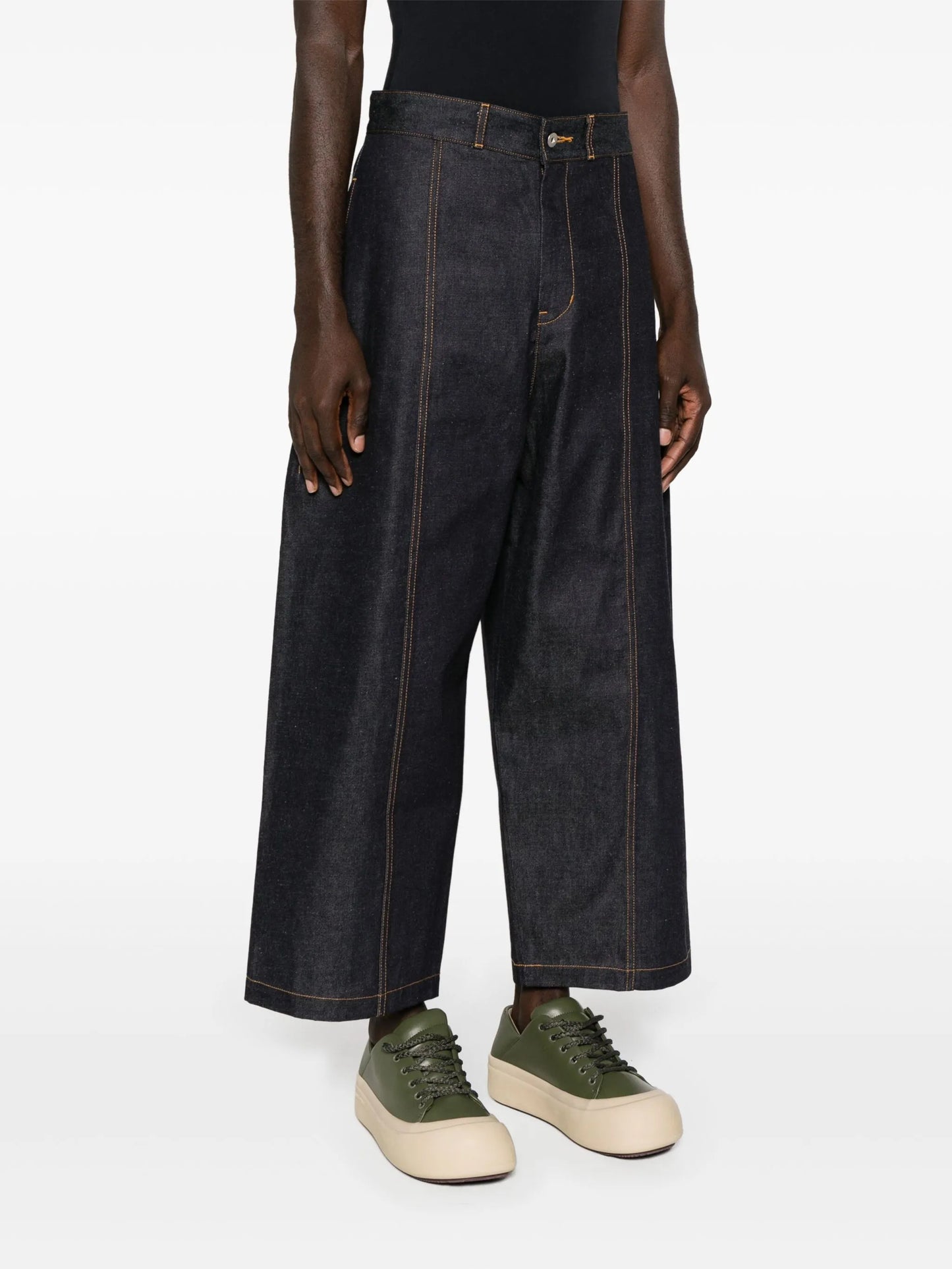 seam-detail wide-leg jeans