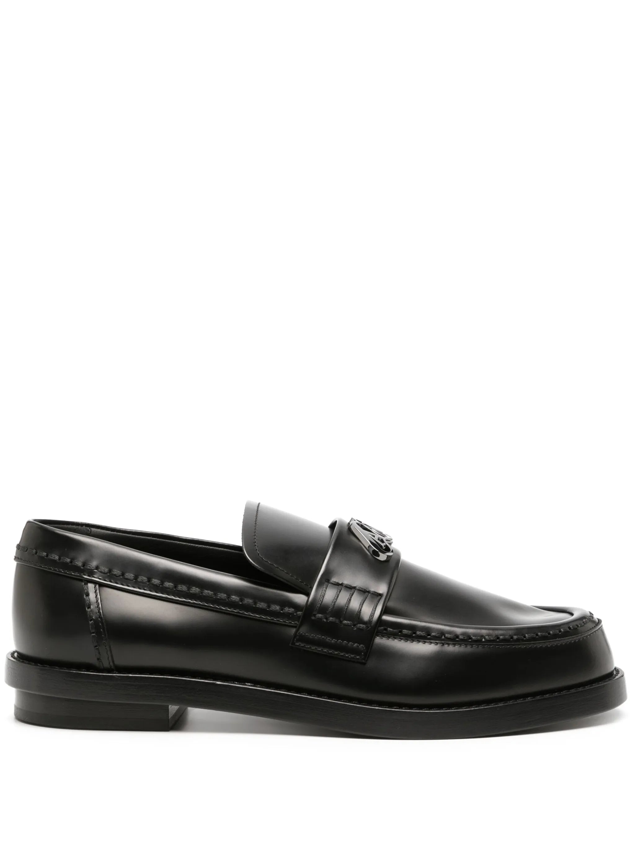 Seal-plaque leather loafers