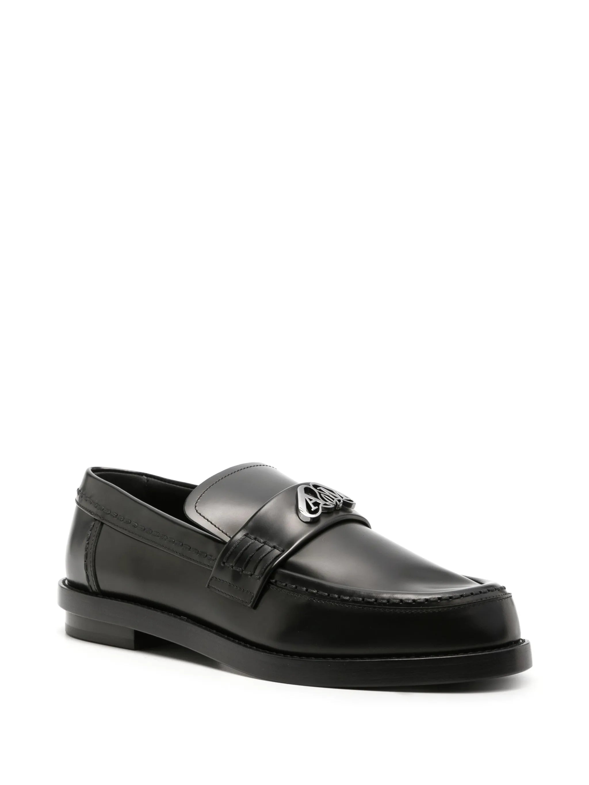Seal-plaque leather loafers