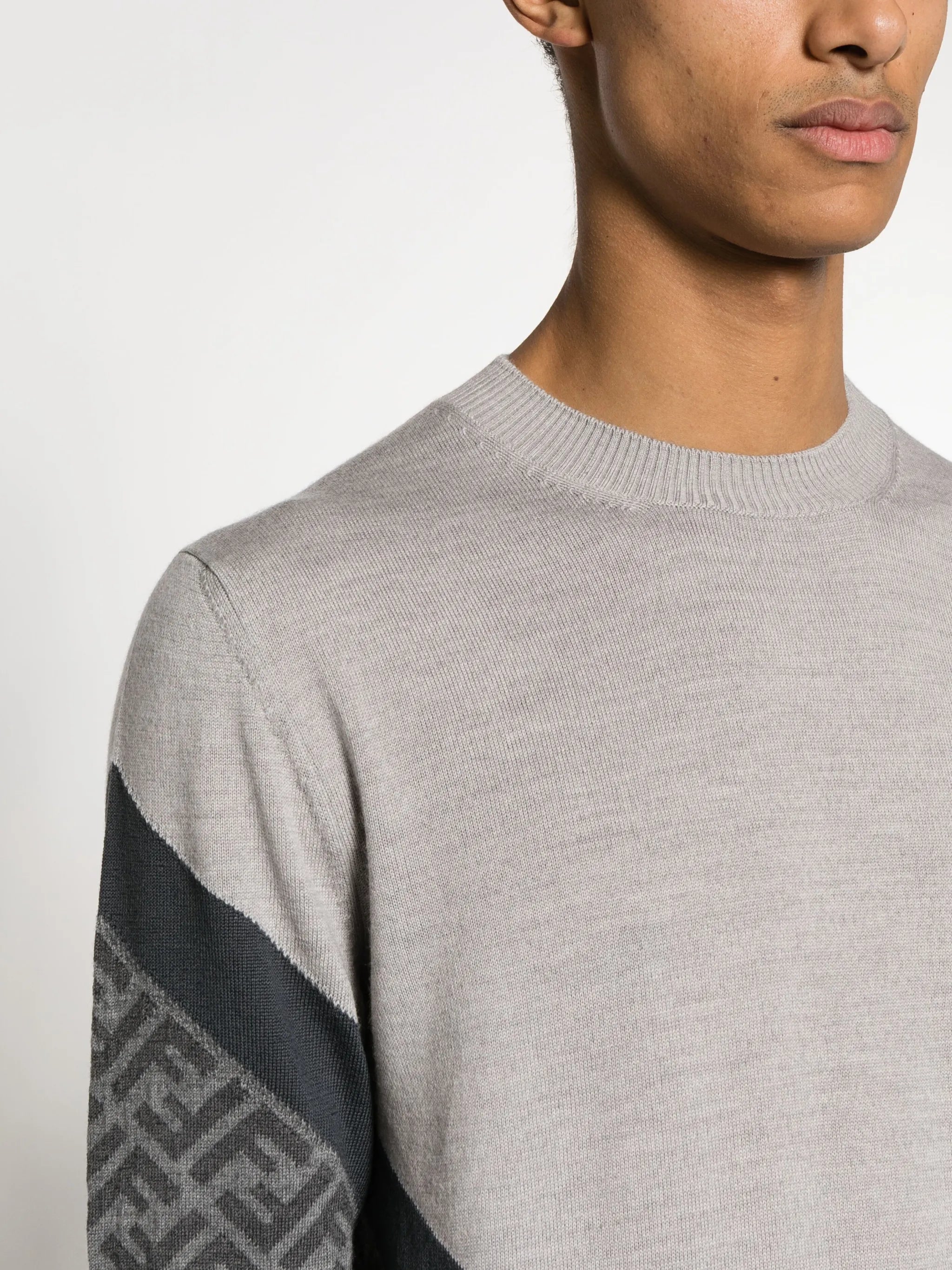 FF-pattern intarsia-knit jumper