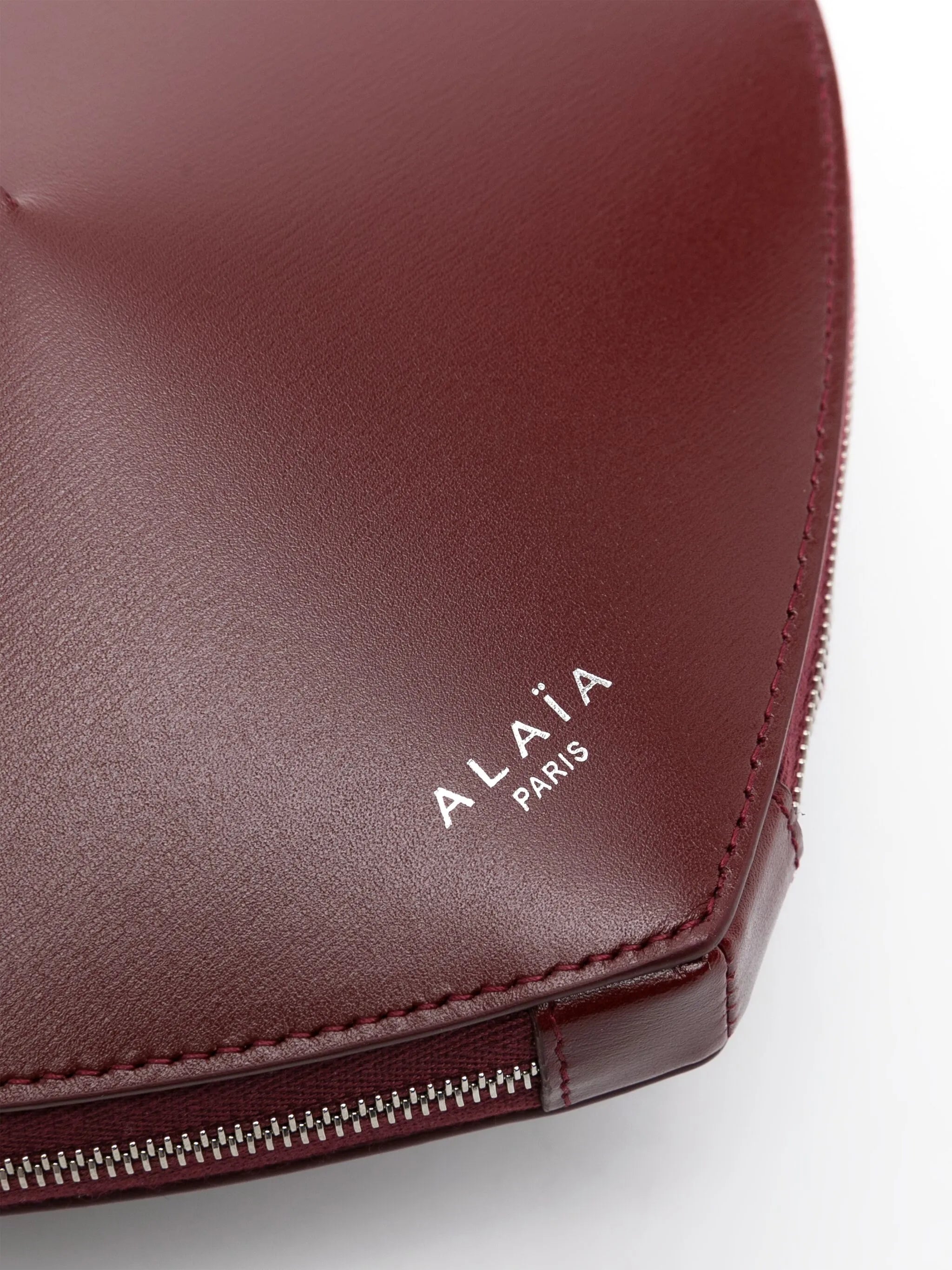 heart-shaped leather shoulder bag