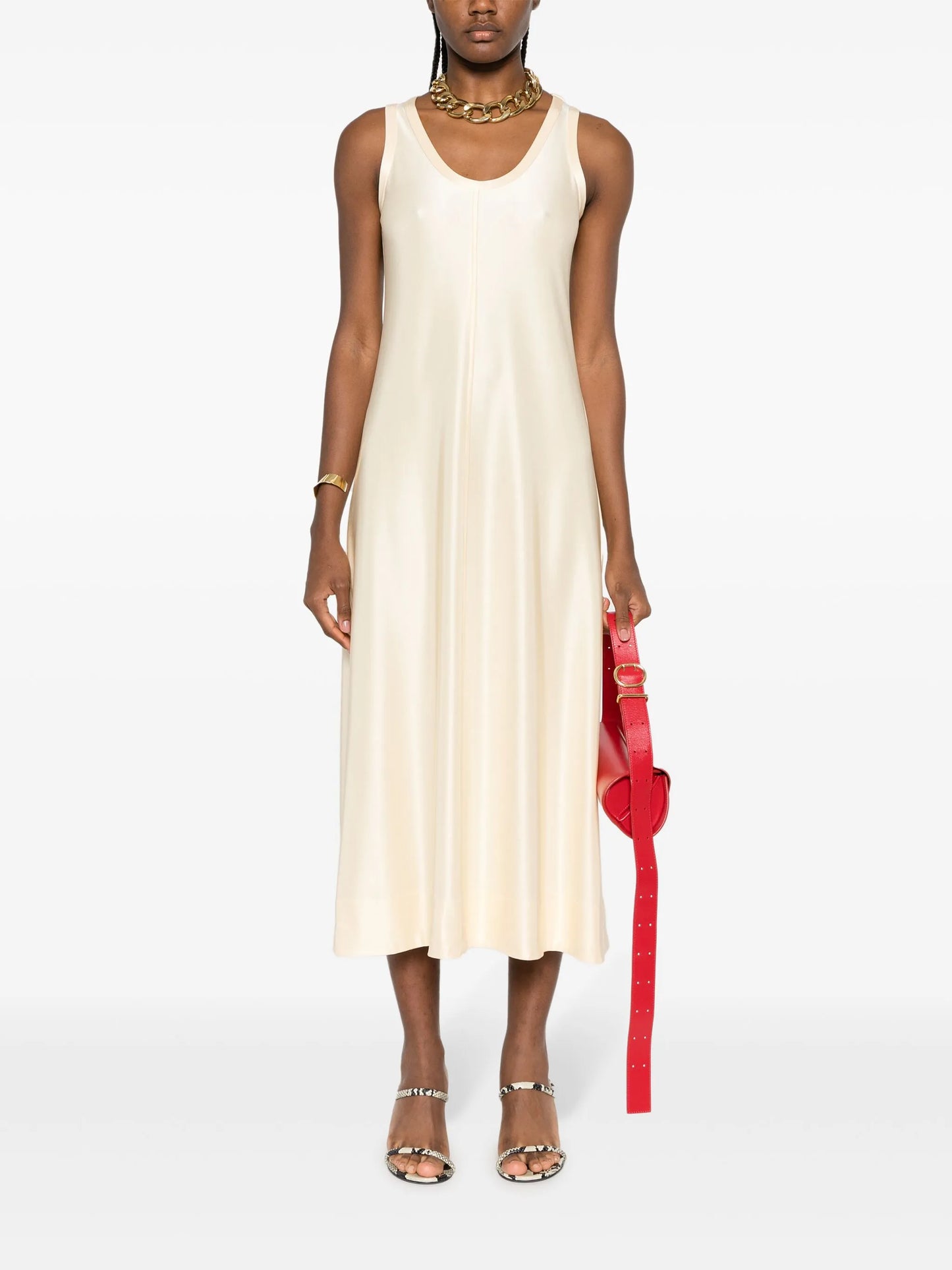 scoop-neck sleeveless dress