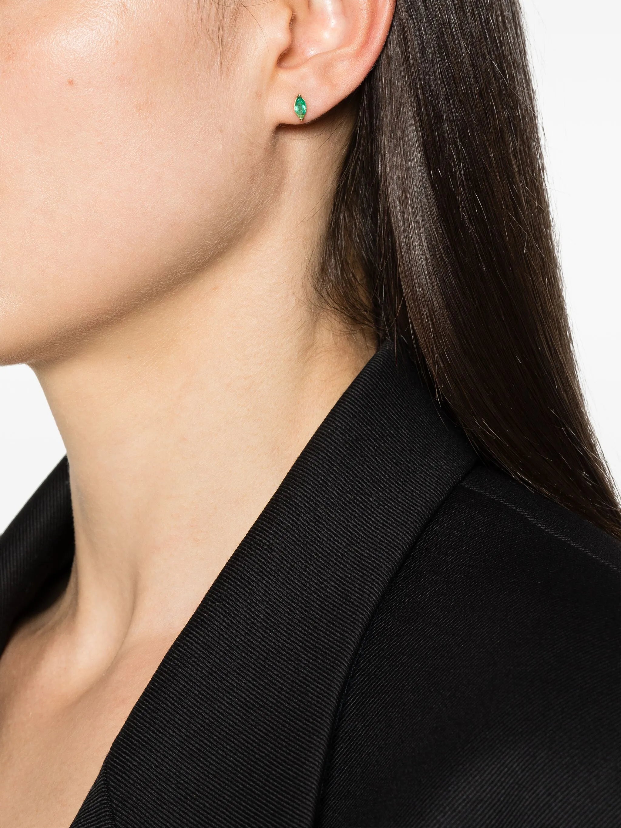 18kt yellow gold emerald stud earrings